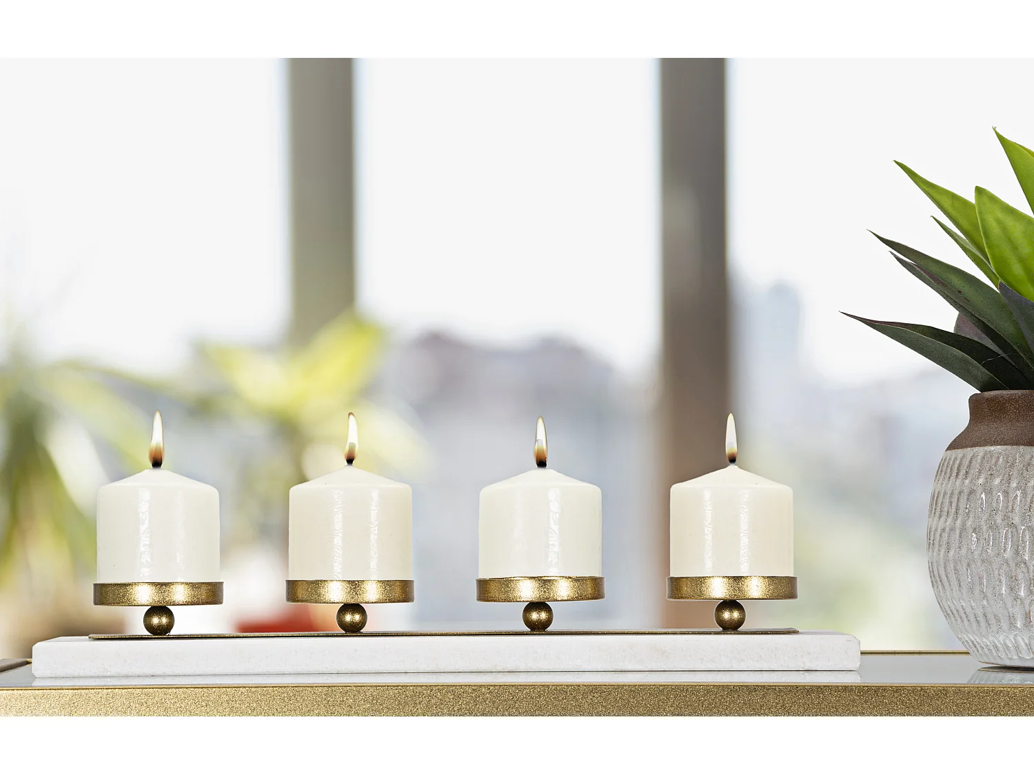 Bougeoir Design en Marbre "4 emplacements" 40cm Or