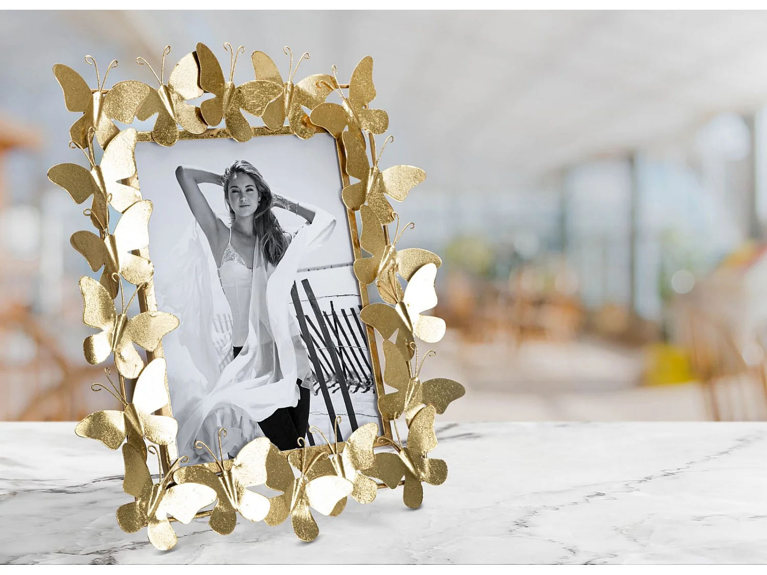 Cornice in metallo dorata cm 35x15x38