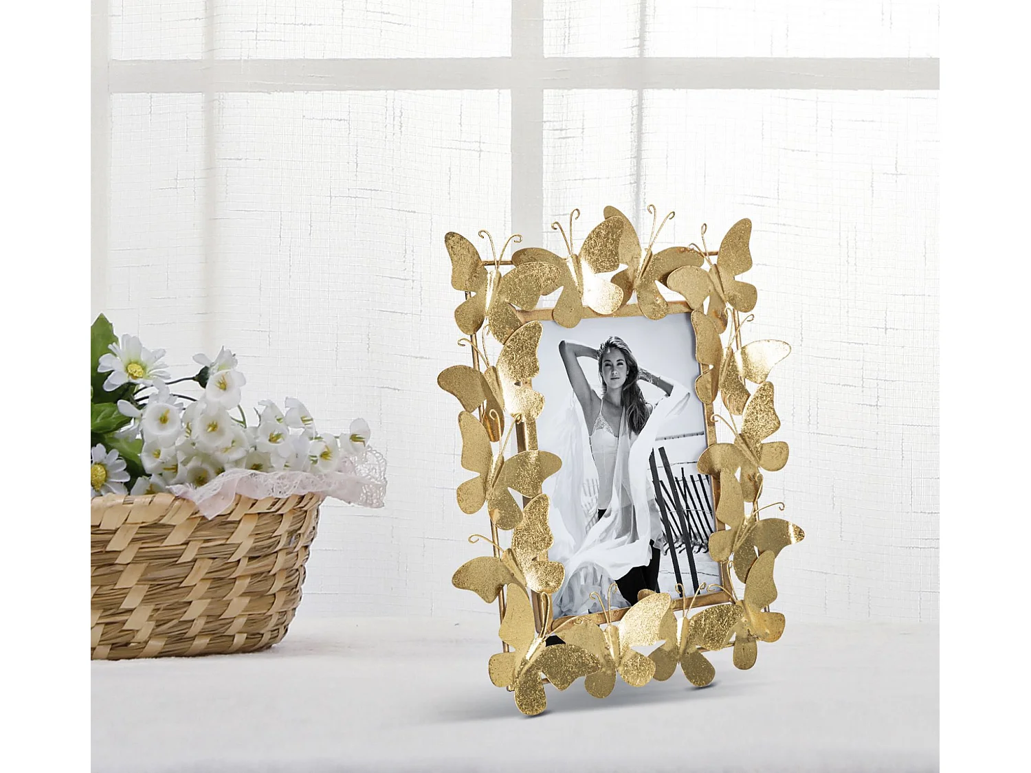 Cornice in metallo dorata cm 28x11,5x30,5