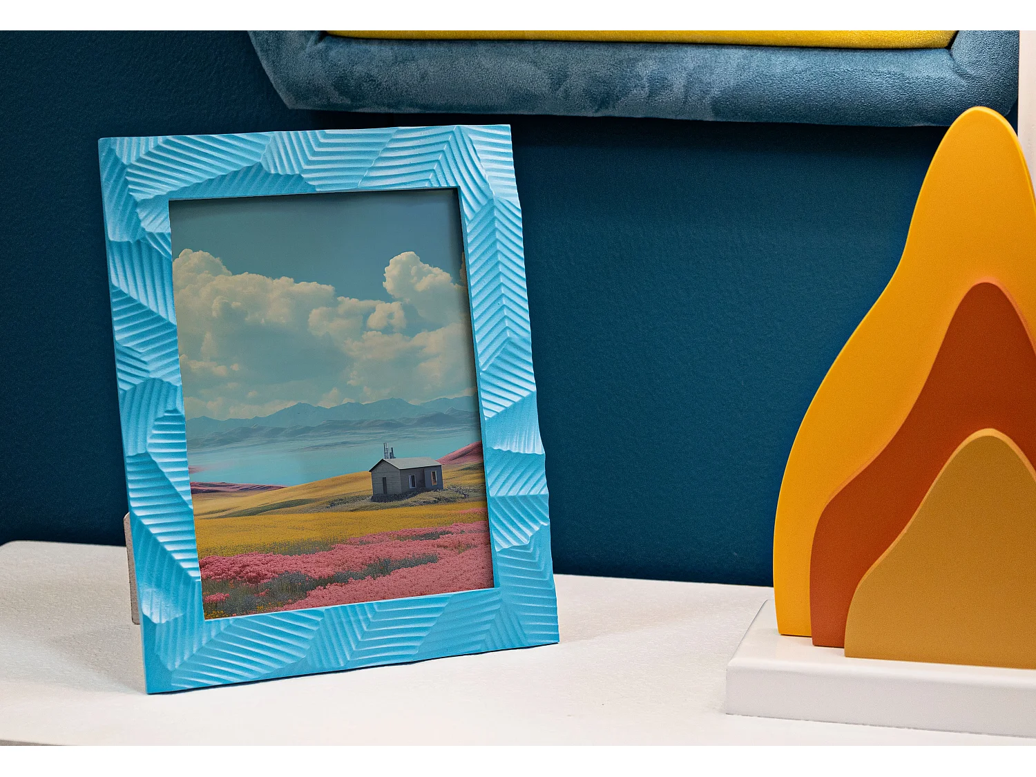 Cornice in resina blu cm 20x2x25