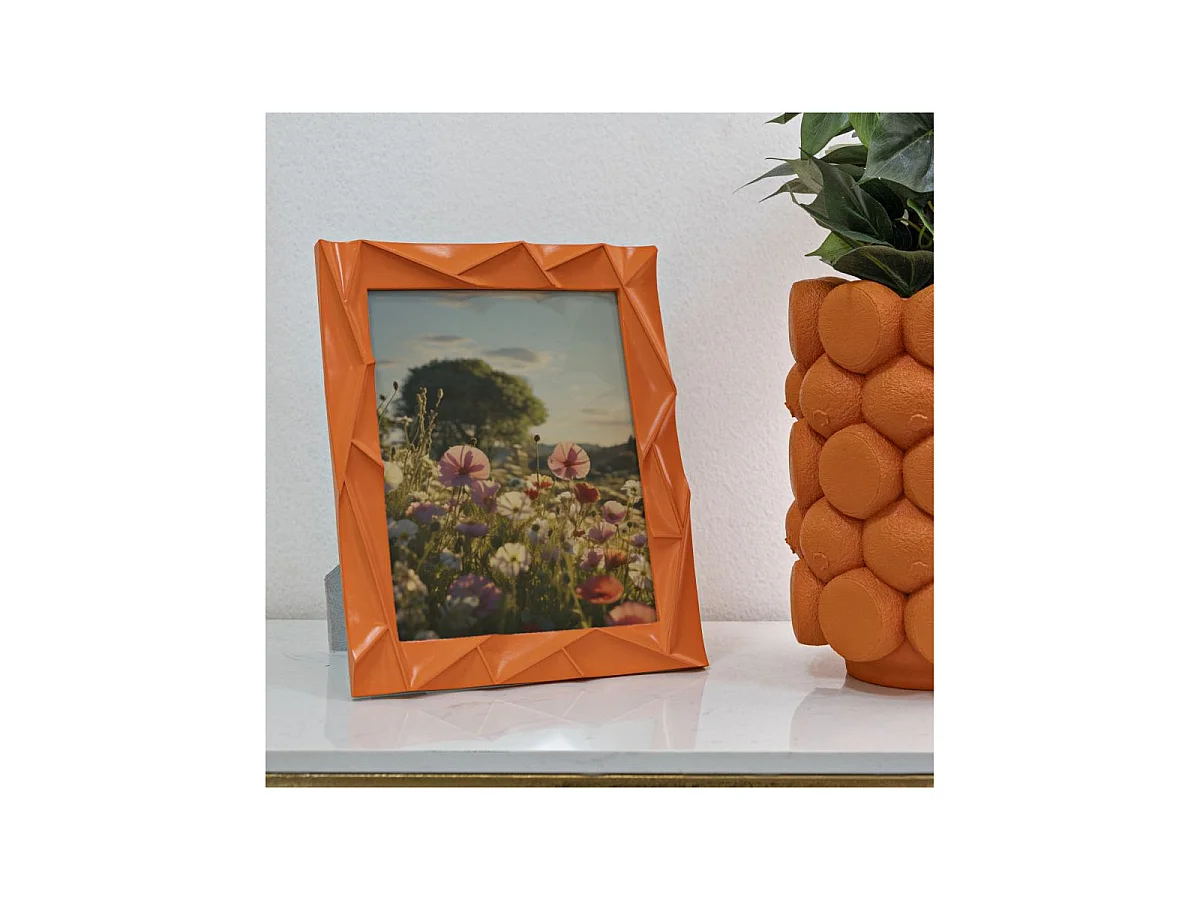 Bilderrahmen aus Kunstharz orange 25,8x2x31 cm