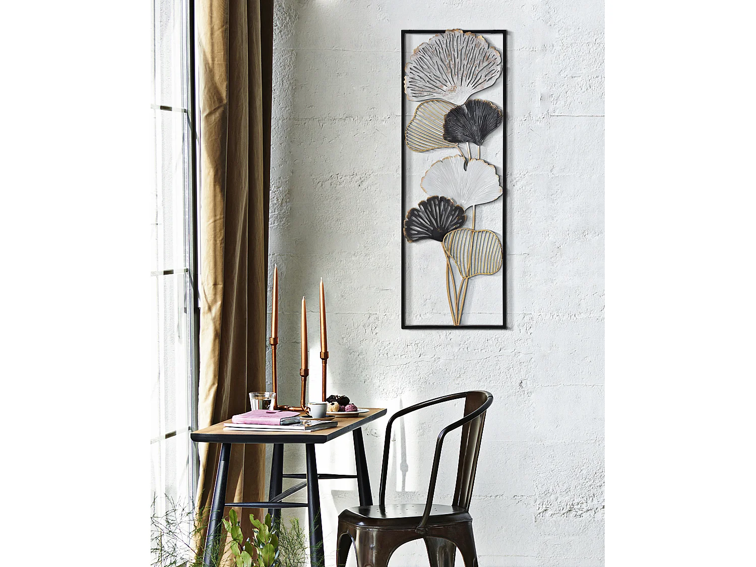 Pannello decorativo 3D in metallo multicolore cm 31x3,5x90