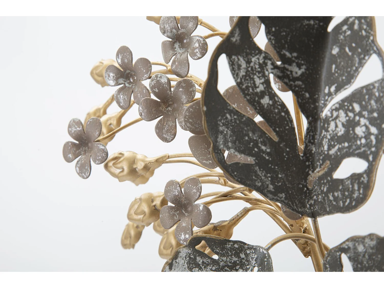 Pannello decorativo 3D in metallo multicolore cm 45,5x7,5x53