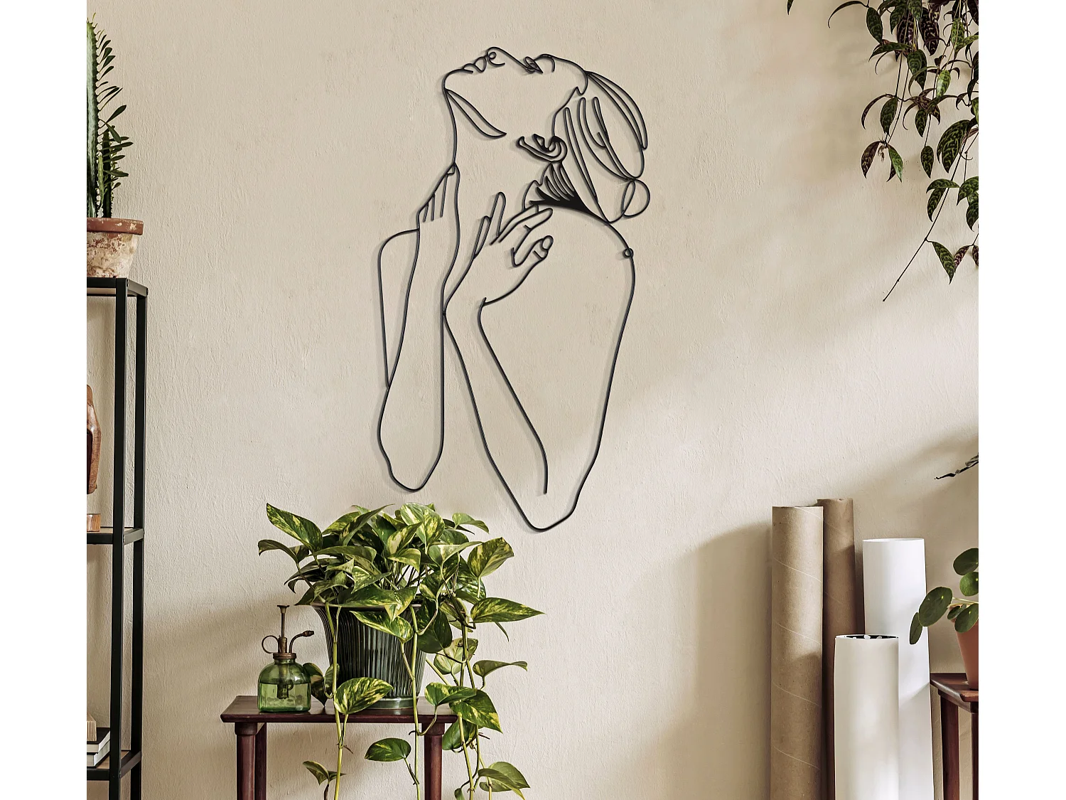 Pannello decorativo 3D in metallo nero ragazza cm 39x1,3x72