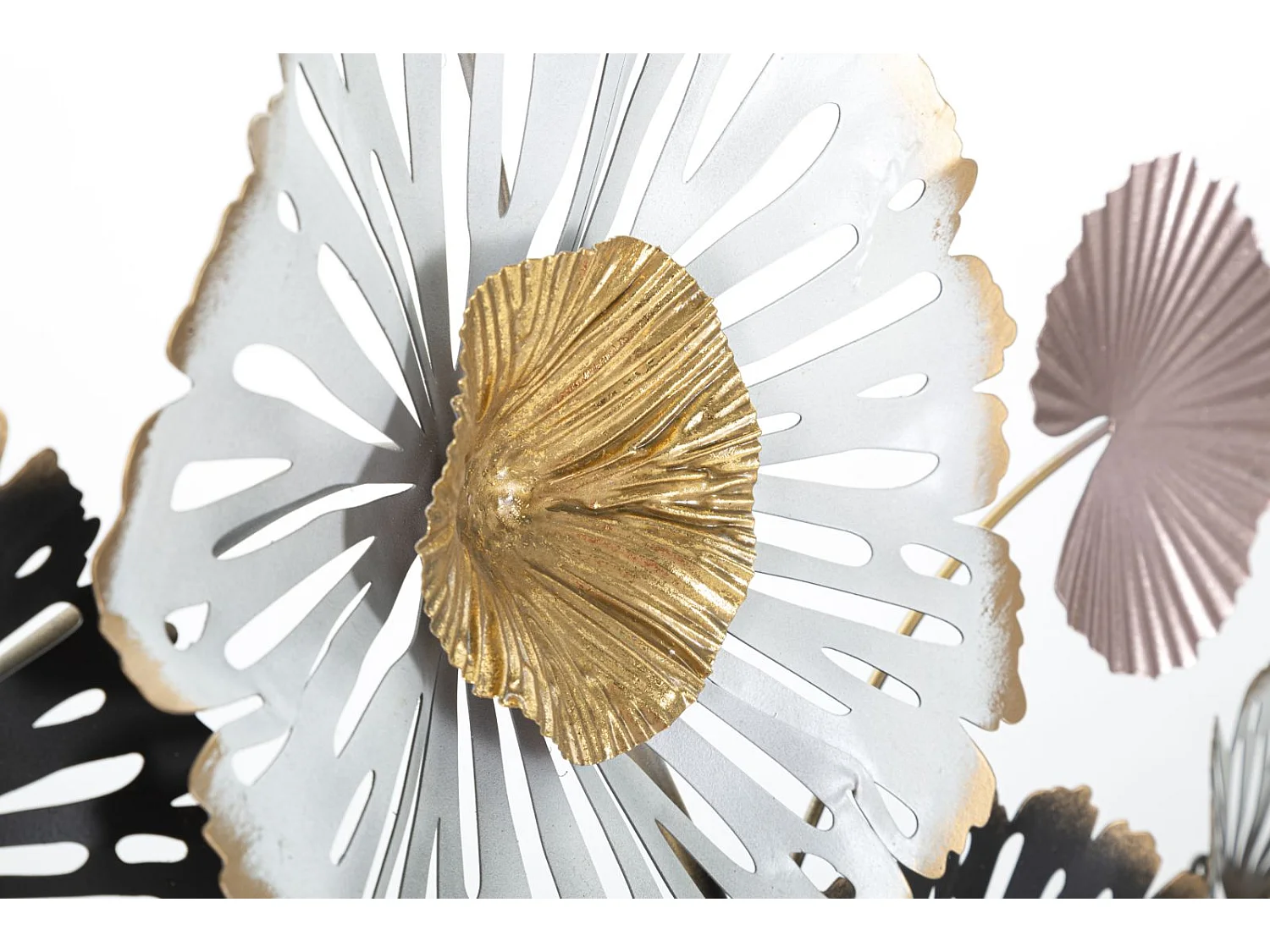 3D decoratief paneel in veelkleurig metaal, 106x6x60,5 cm