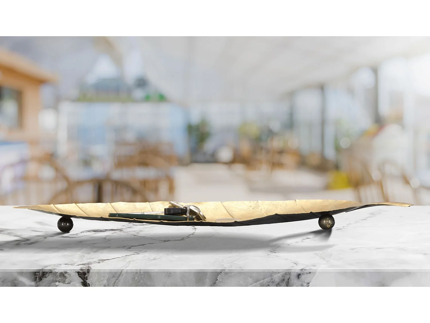 Portaoggetti in metallo dorato a forma di foglia cm 38x3x11