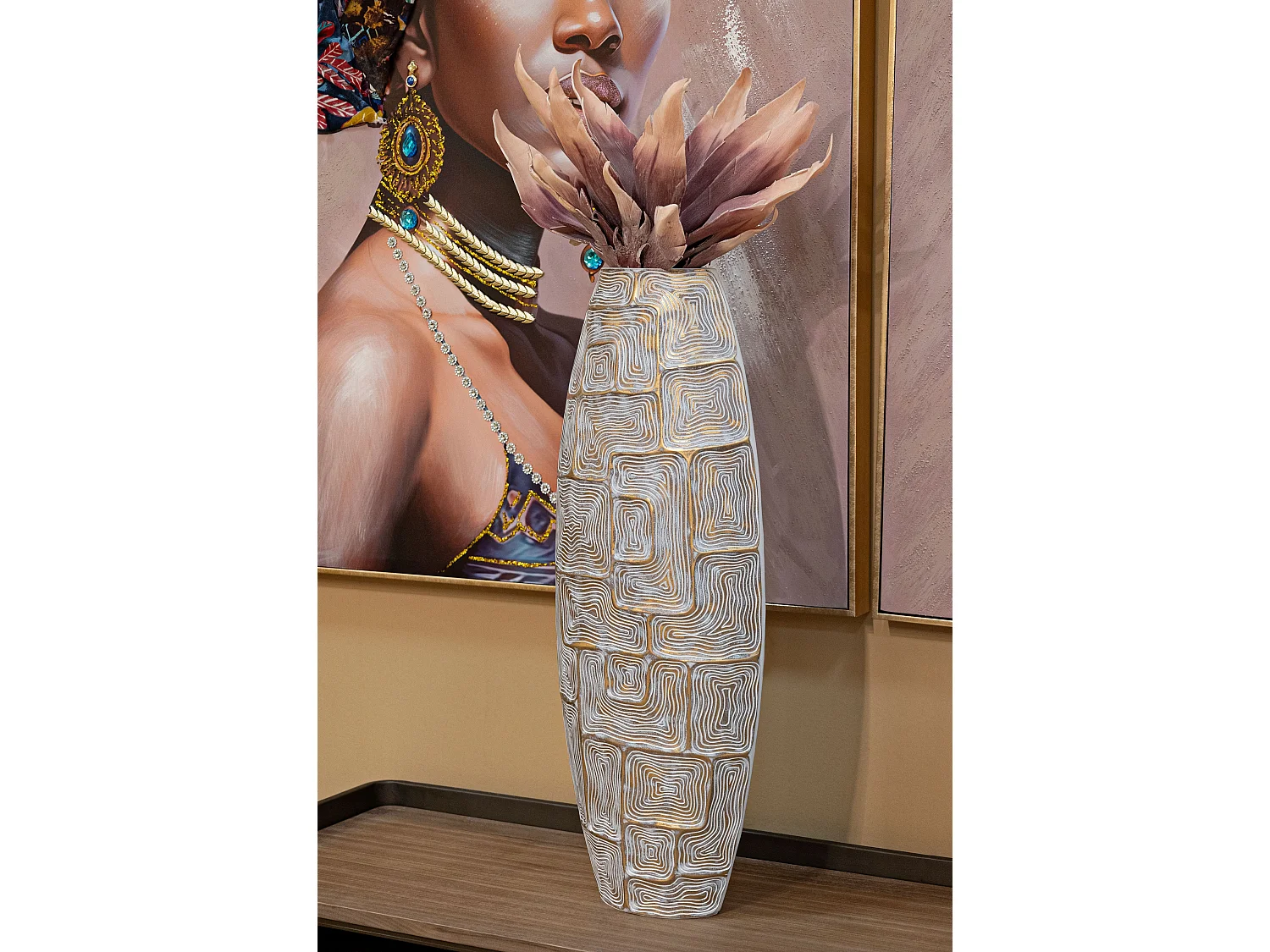 Vaso in resina dorato con linee astratte cm 25,5x12,5x69,5