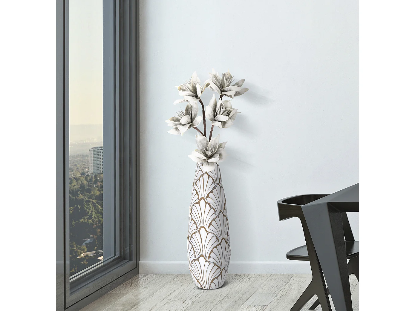 Vaso in resina bianco con decori in rilievo Ø cm 18,5x55