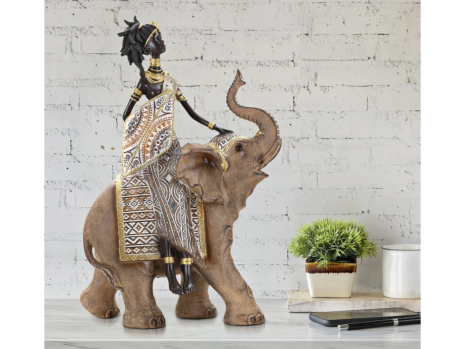 Statuette Déco Femme sur Éléphant "Tribal Masai" 32cm Multicolore