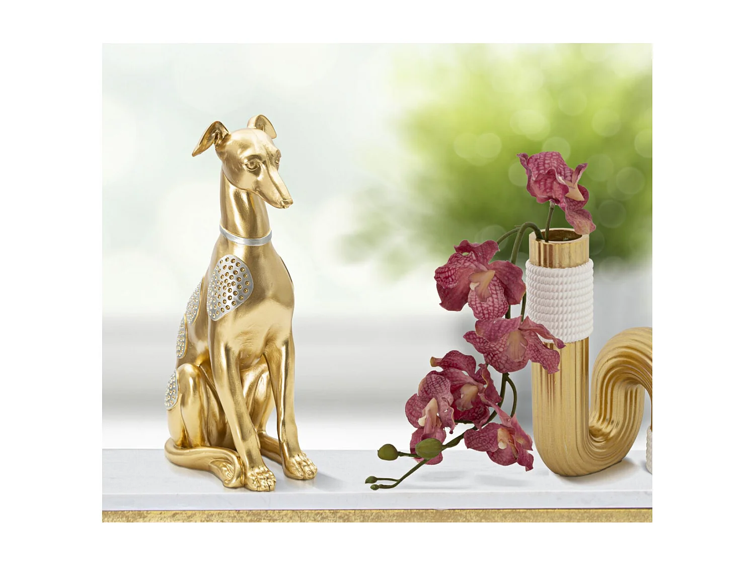 Statua di cane seduto in resina dorata cm 19,8x10x29