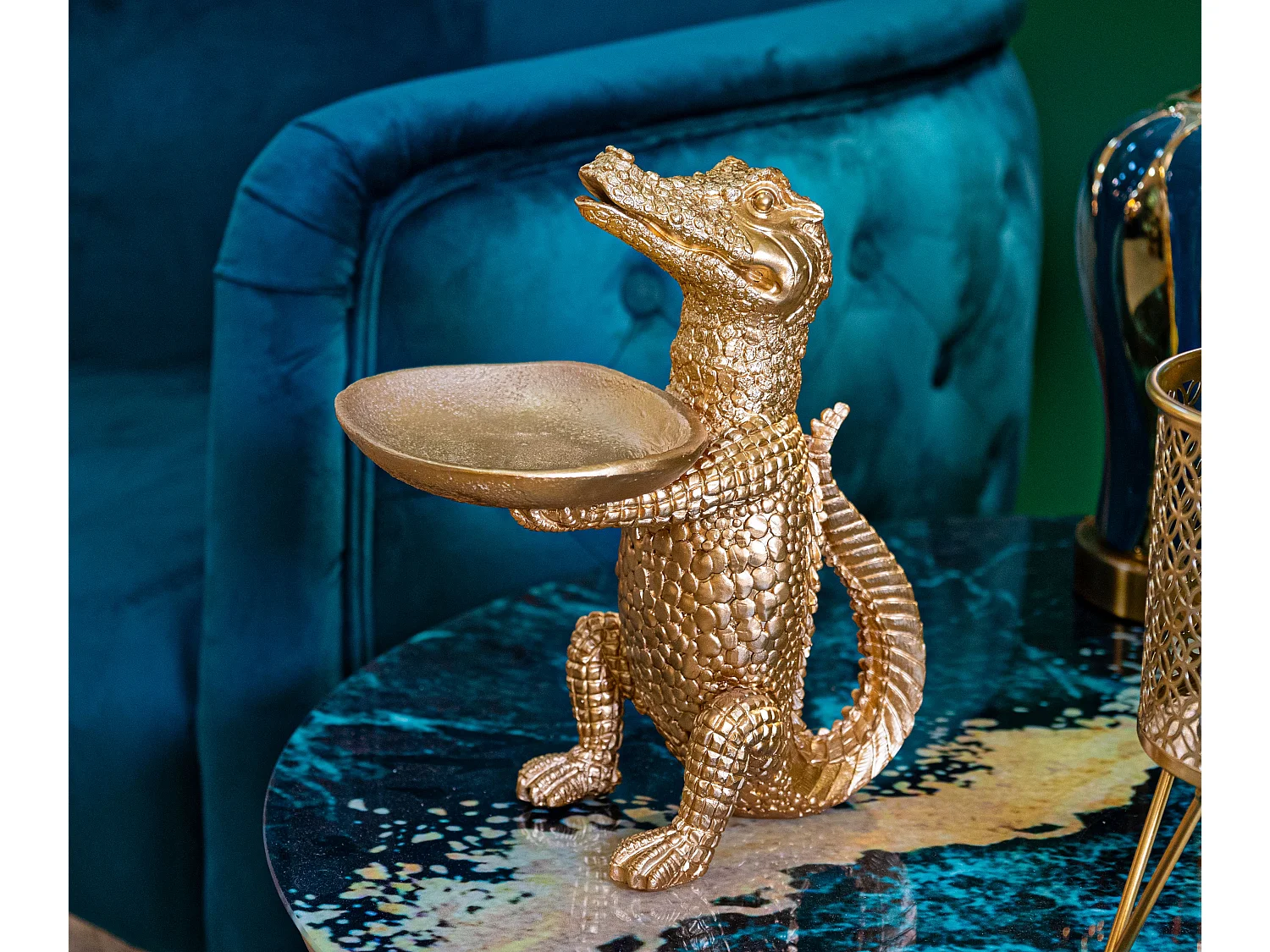 Coccodrillo in resina dorato cm 23x15,25x26,60