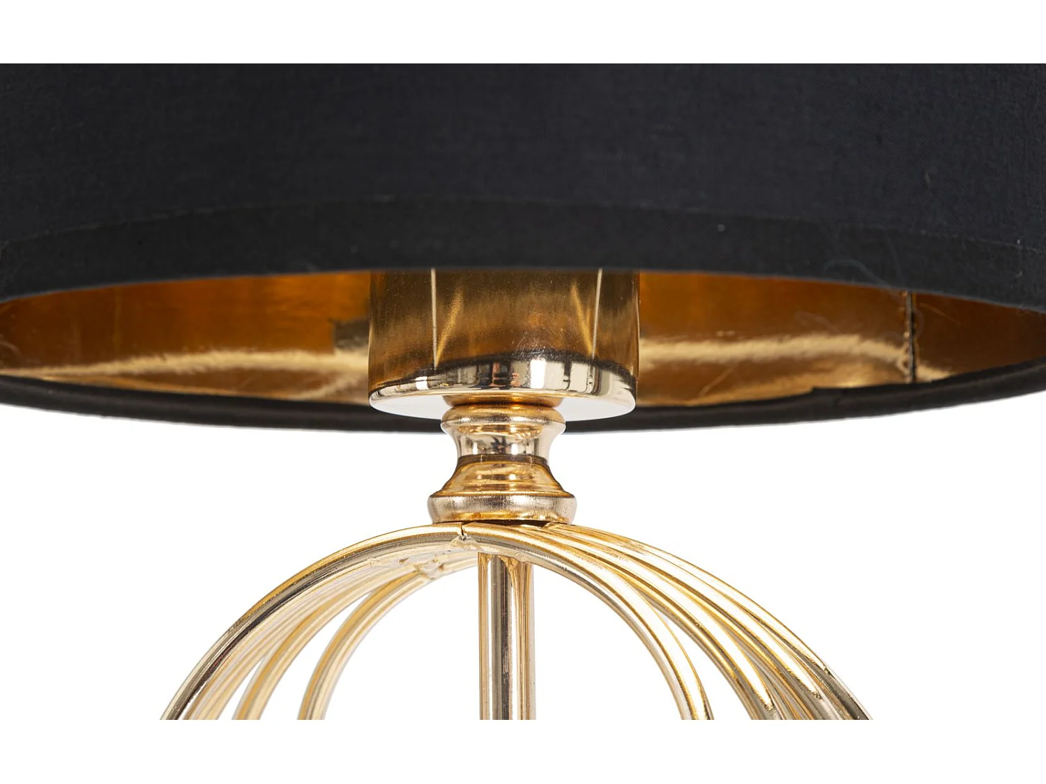 Lampada da tavolo in metallo dorata con paralume nero  Ø cm 20x58,5