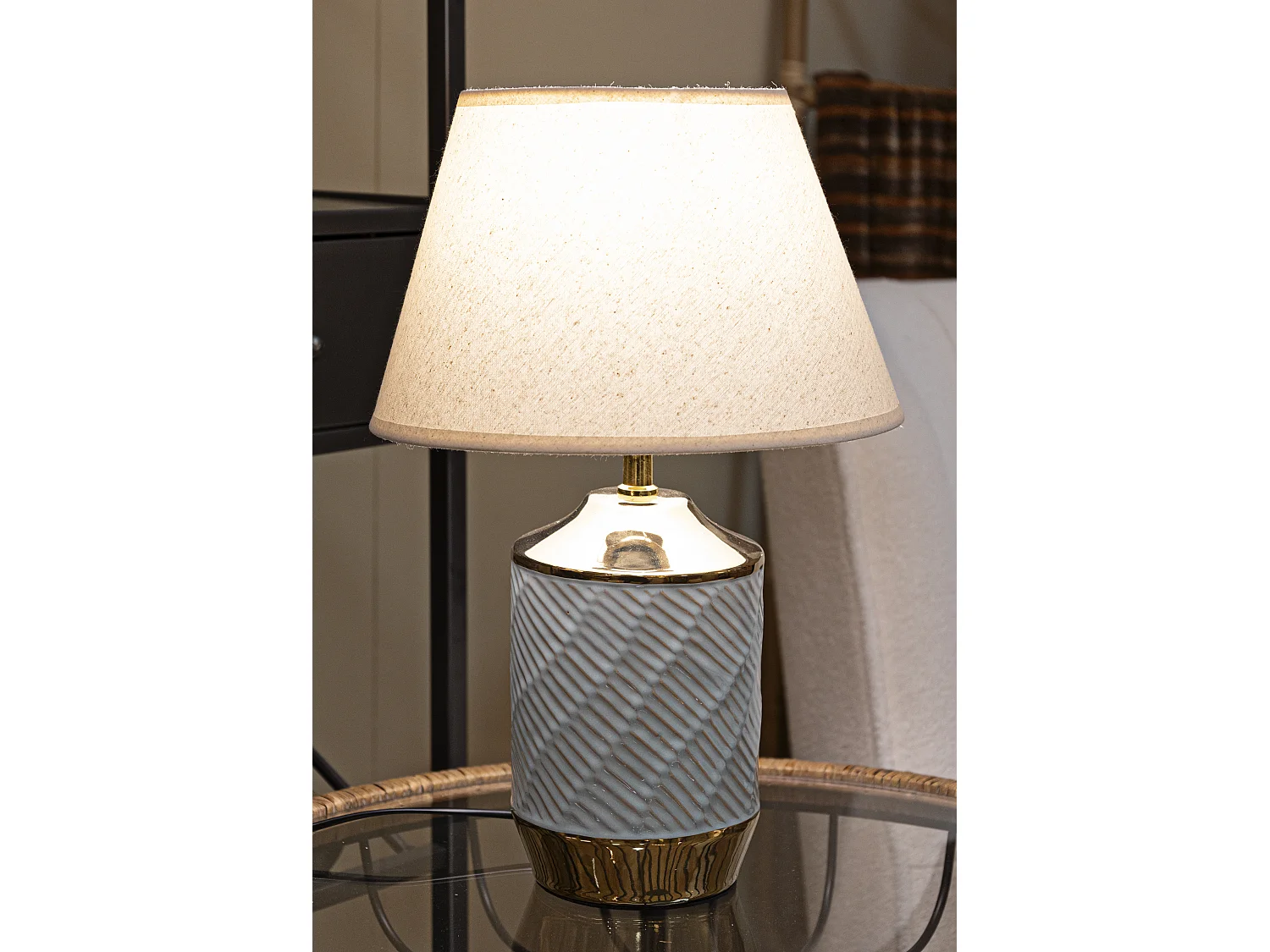 Lampada da tavolo in ceramica celeste e dorata Ø cm 30x47