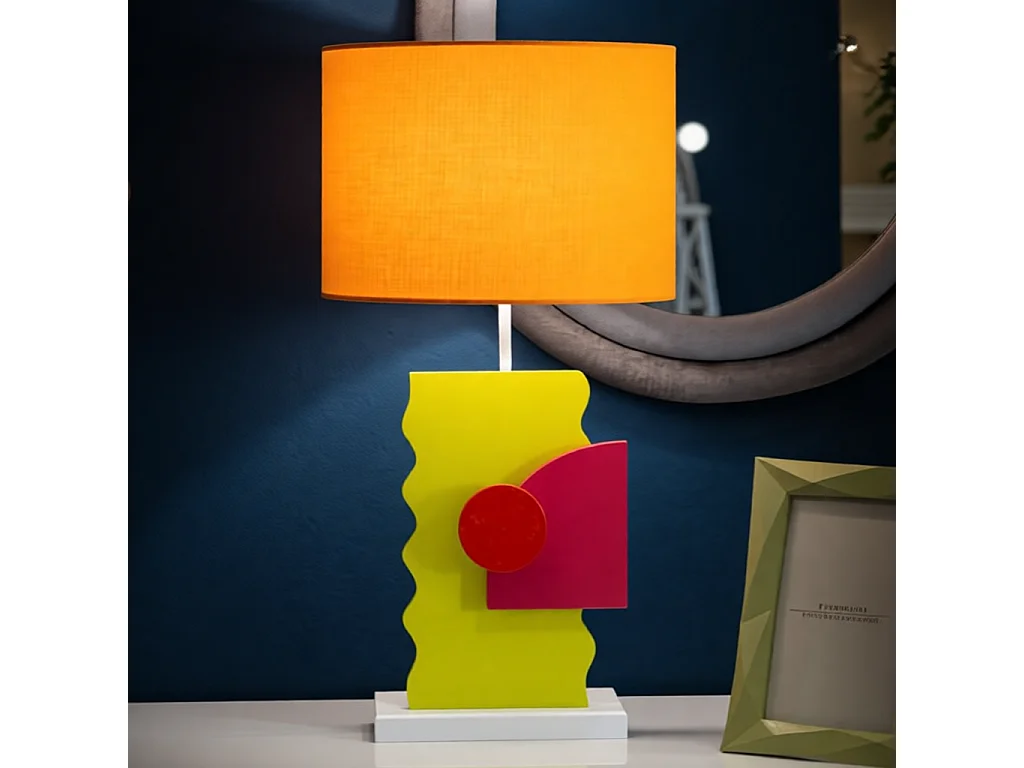 Tischlampe aus MDF und Stoff Color B