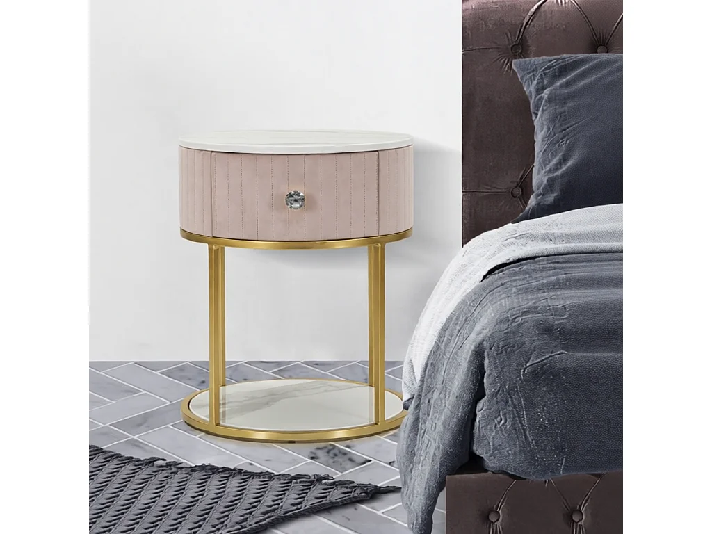 Mesa de Cabeceira Montpellier Rosa Glam, metal dourado, tampo com efeito mármore e gaveta integrada de Ø 42x48 cm, Estilo moderno e elegante
