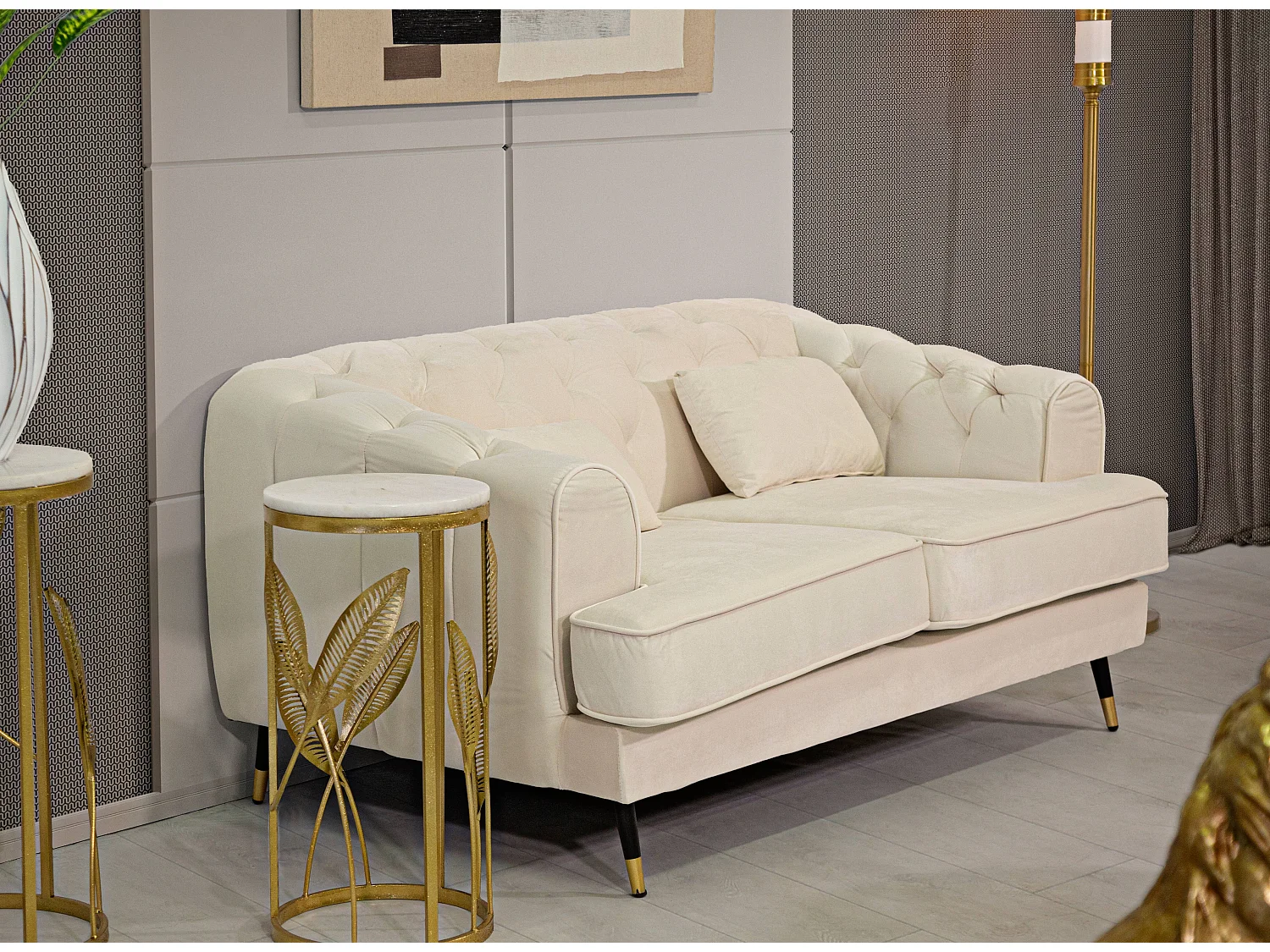 Canapé en polyester beige et pieds en bois et métal cm 146x86x71