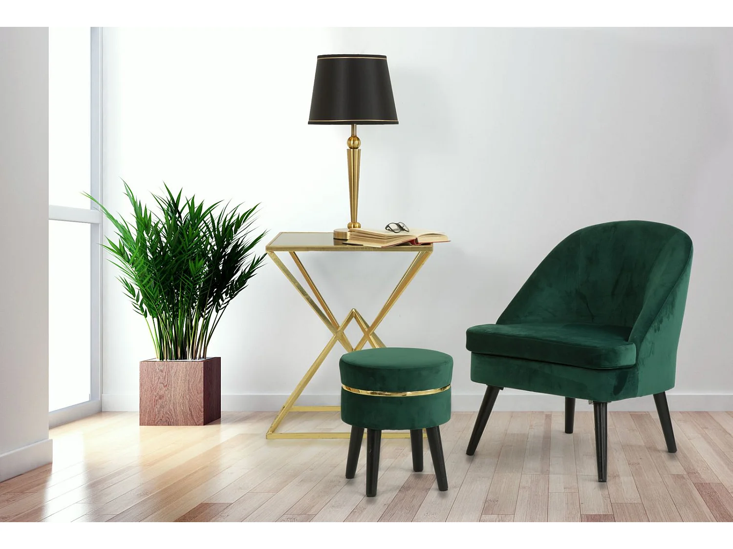 Table basse pyramide en métal doré cm 57x46x68