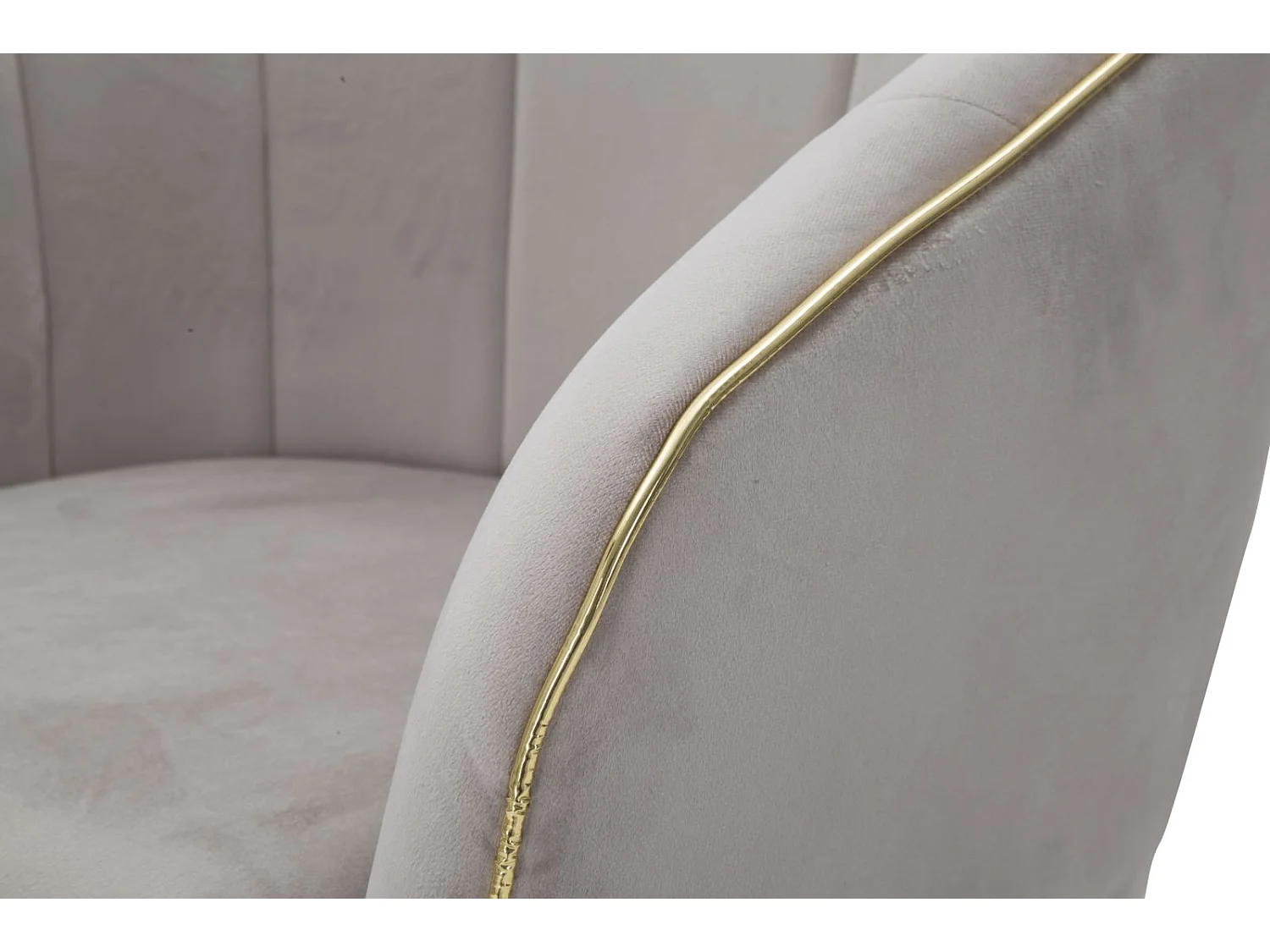 Poltrona in tessuto grigia con finiture dorate cm 62x58x78