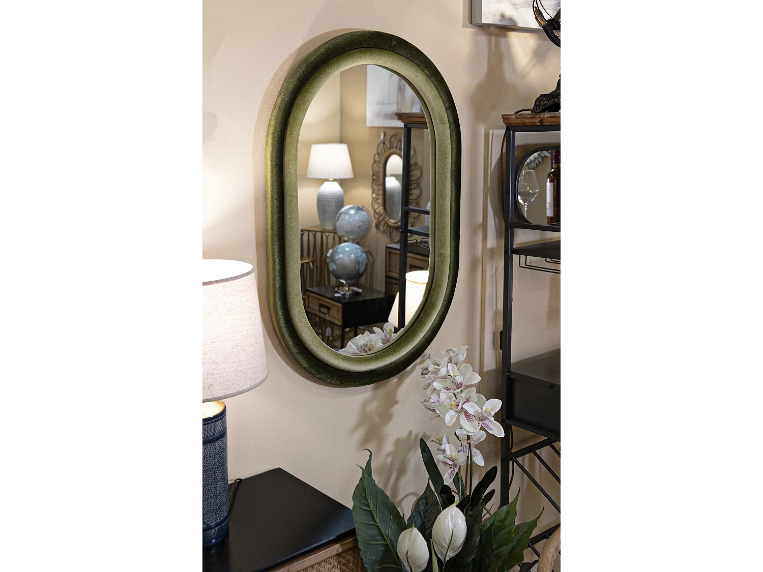 Specchio da parete in velluto verde cm 60x4x90