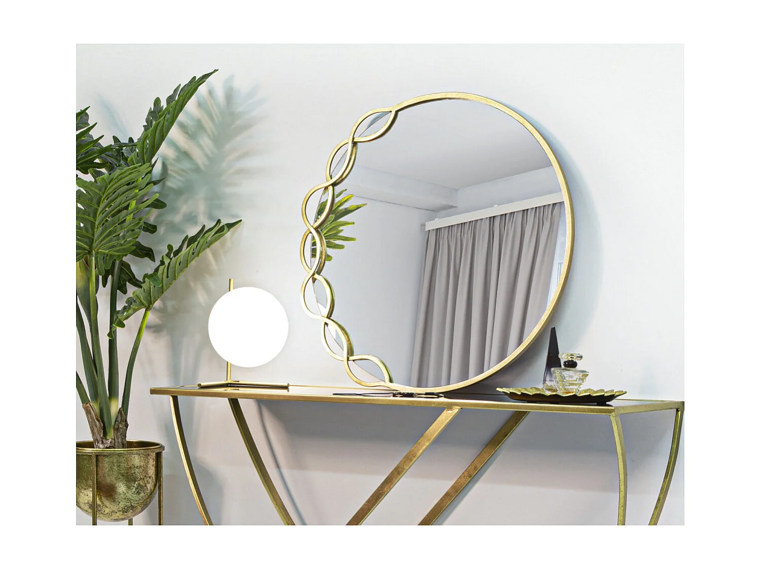 Miroir Mural Design "Eleanor" 73cm Or