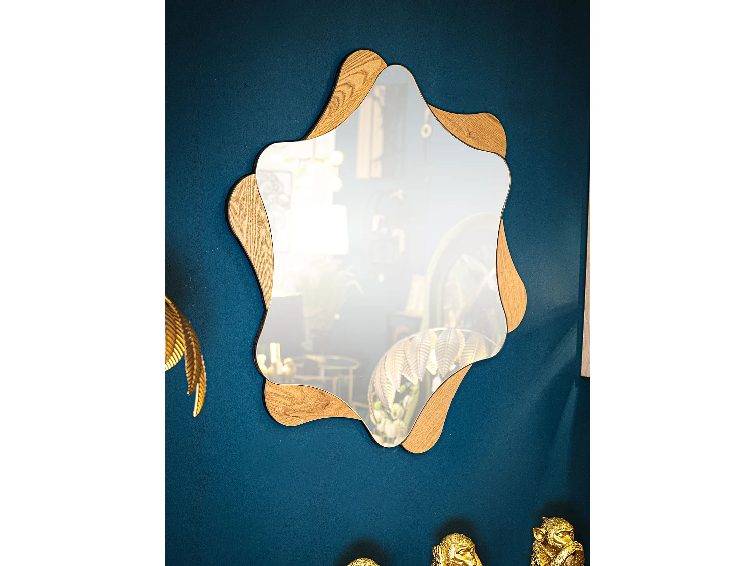 Specchio da parete in legno marrone a forma di stella Ø cm 80x1