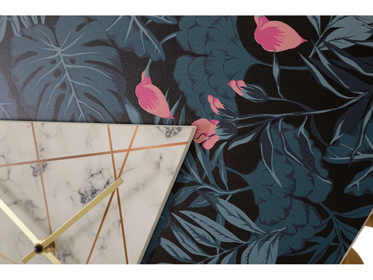 Horloge Murale en Métal "Triangle" 75cm Multicolore