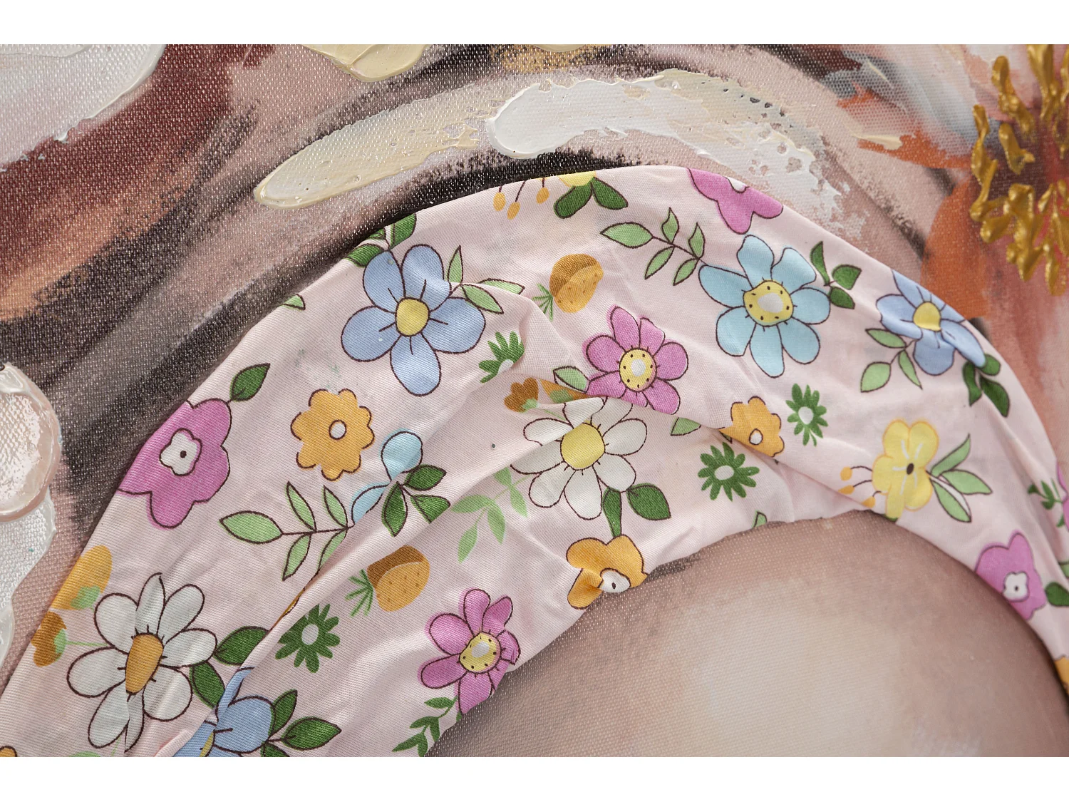 Dipinto su tela multicolore donna con applicazioni cm 100x3x100