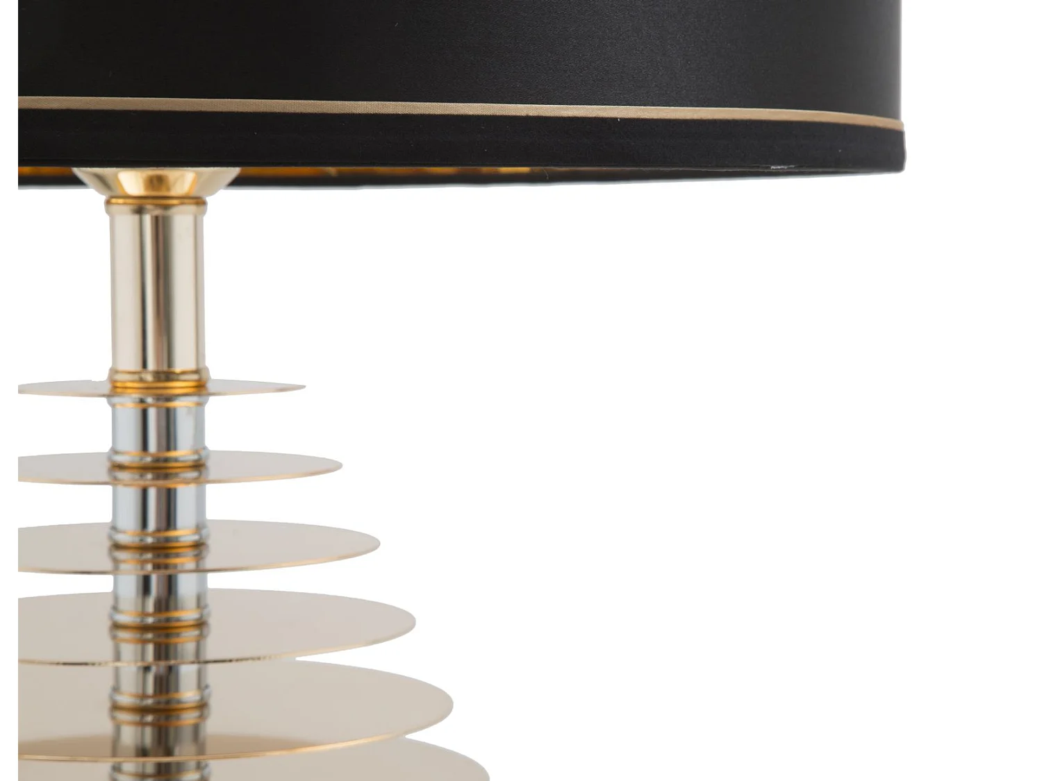 Lampadaire en métal doré avec abat-jour noir Ø cm 40x180