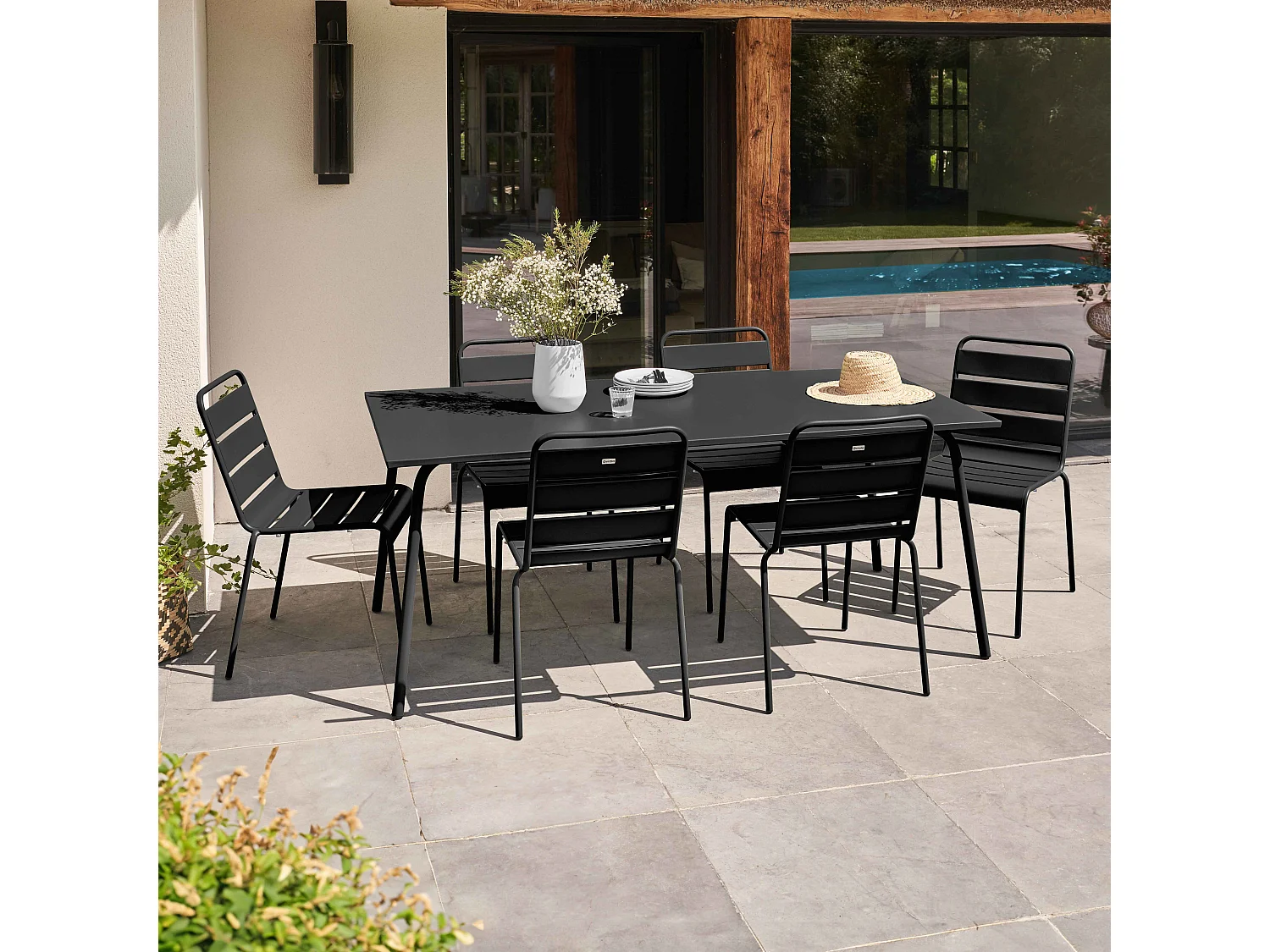 Ensemble table de jardin et 6 chaises en métal noir - Palavas