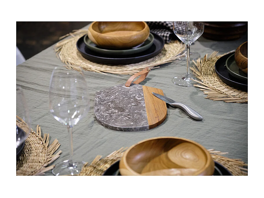 Planche à découper ovale 28 cm en marbre gris et bois de teck – THENA