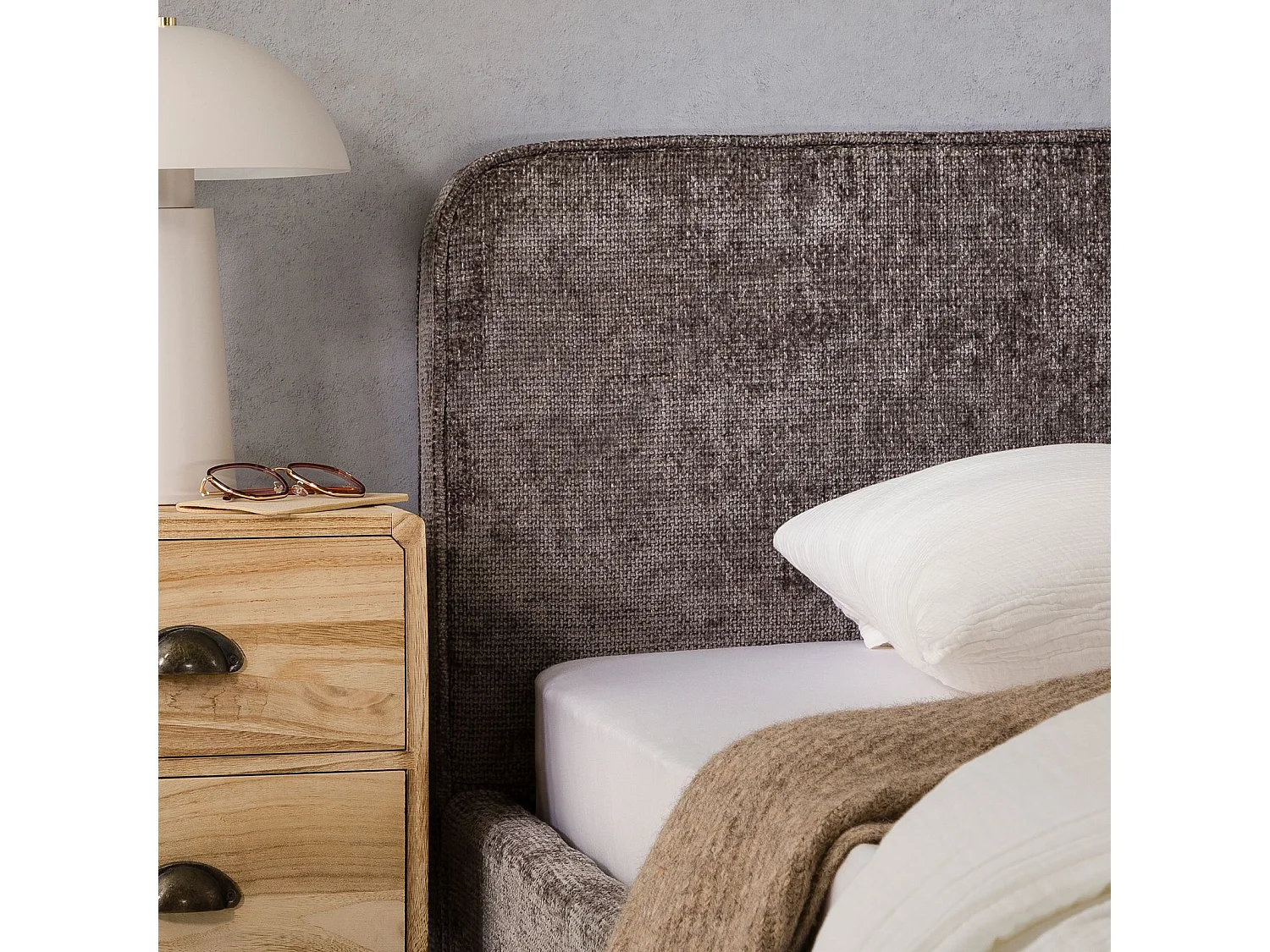 Lit simple LEVERDA 90x190 cm, Revêtement en tissu, Lit style moderne pour 1 personne, Cadre de lit avec sommier inclus, Gris