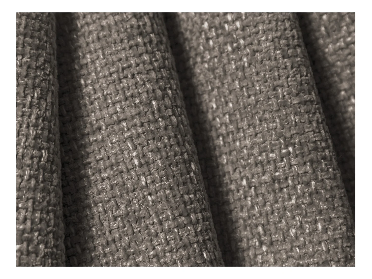 Cosmopolitan Design - Pouf "Matera" aus Chenille-Stoff grau - 86x68x40cm