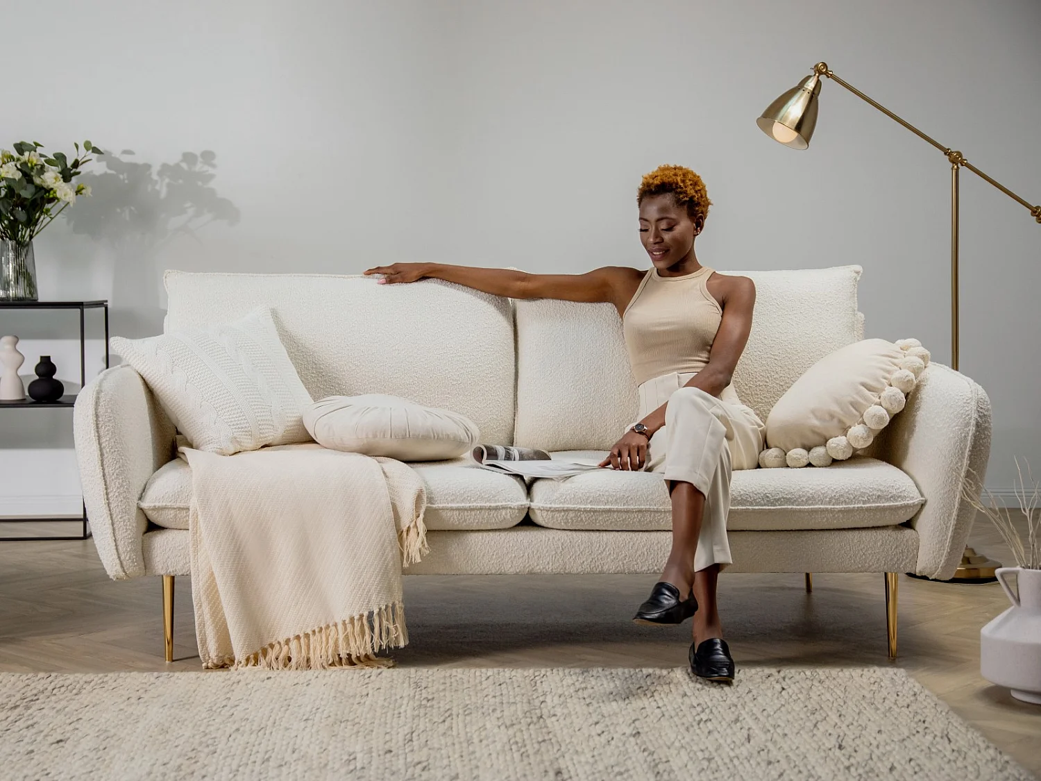 Cosmopolitan Design - Sofá "Vienna" 3 plazas de tejido bouclé beige - 200x92x95cm