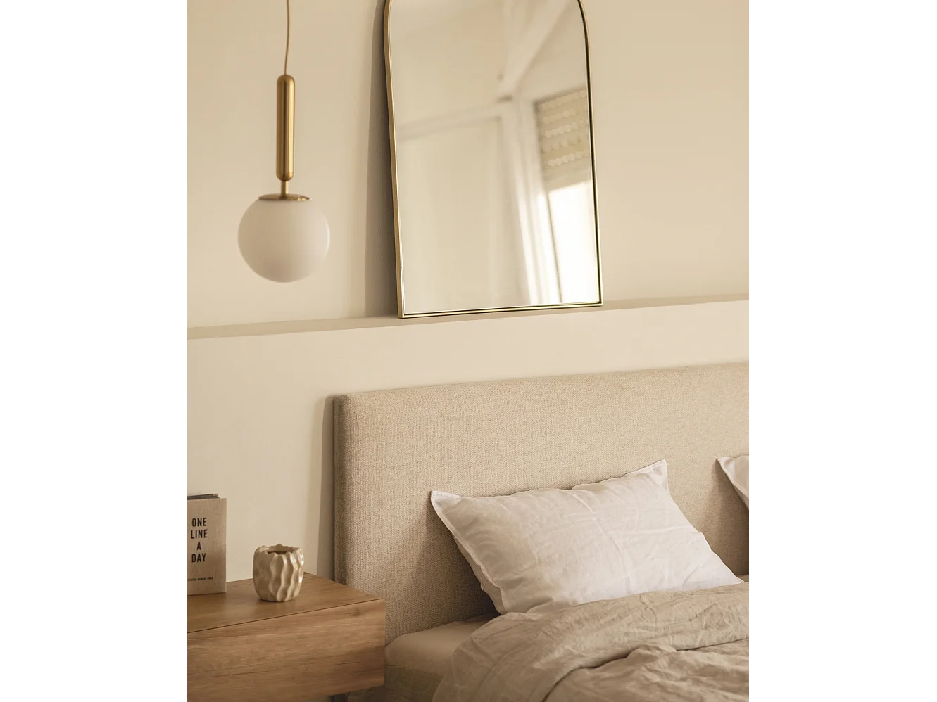 Testiera imbottita in poliestere liscio colore beige 180x60cm - HOOLA - DECOWOOD