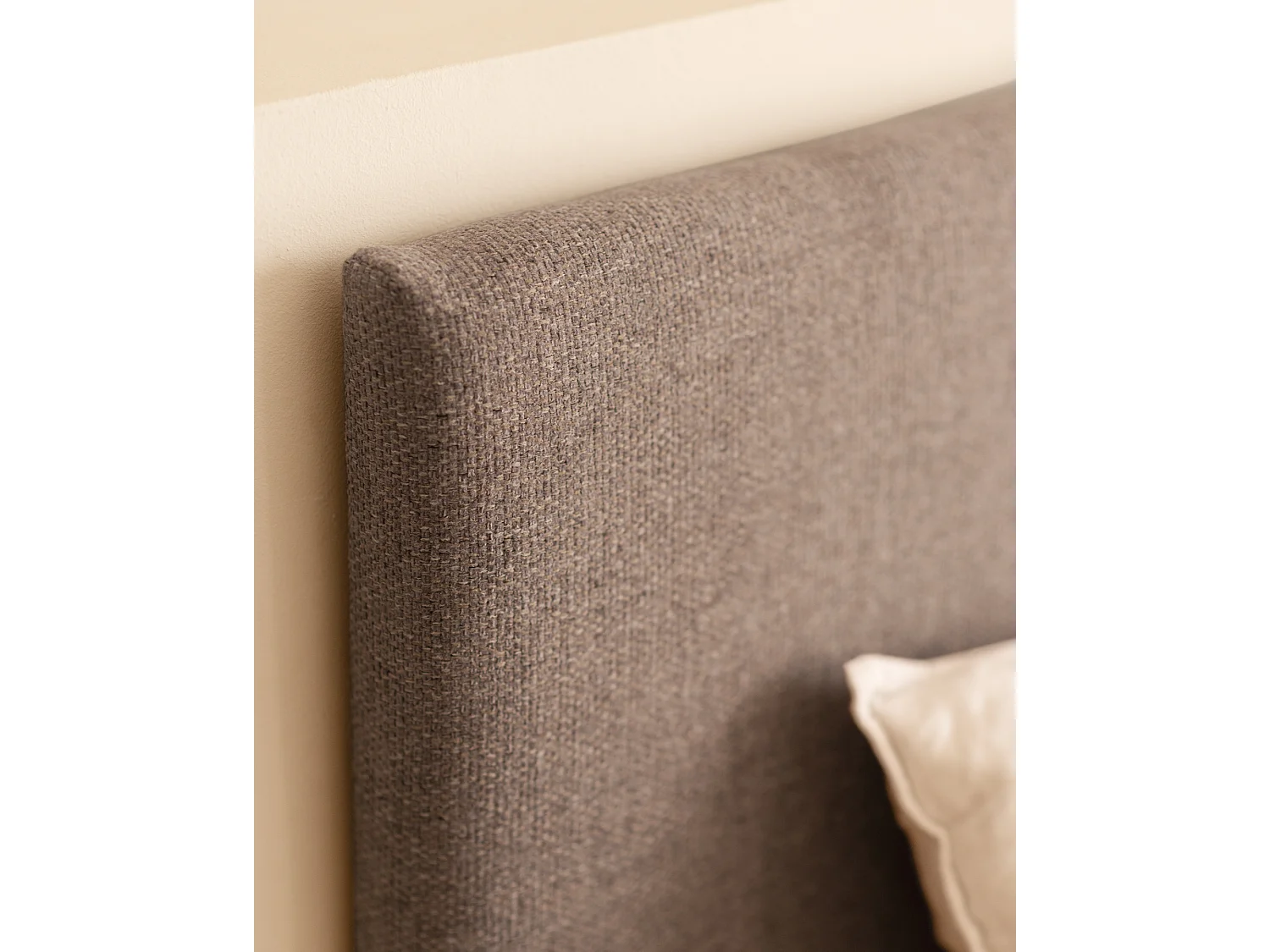 Cabecero tapizado de poliéster liso en color morado 150x60cm - HOOLA - DECOWOOD