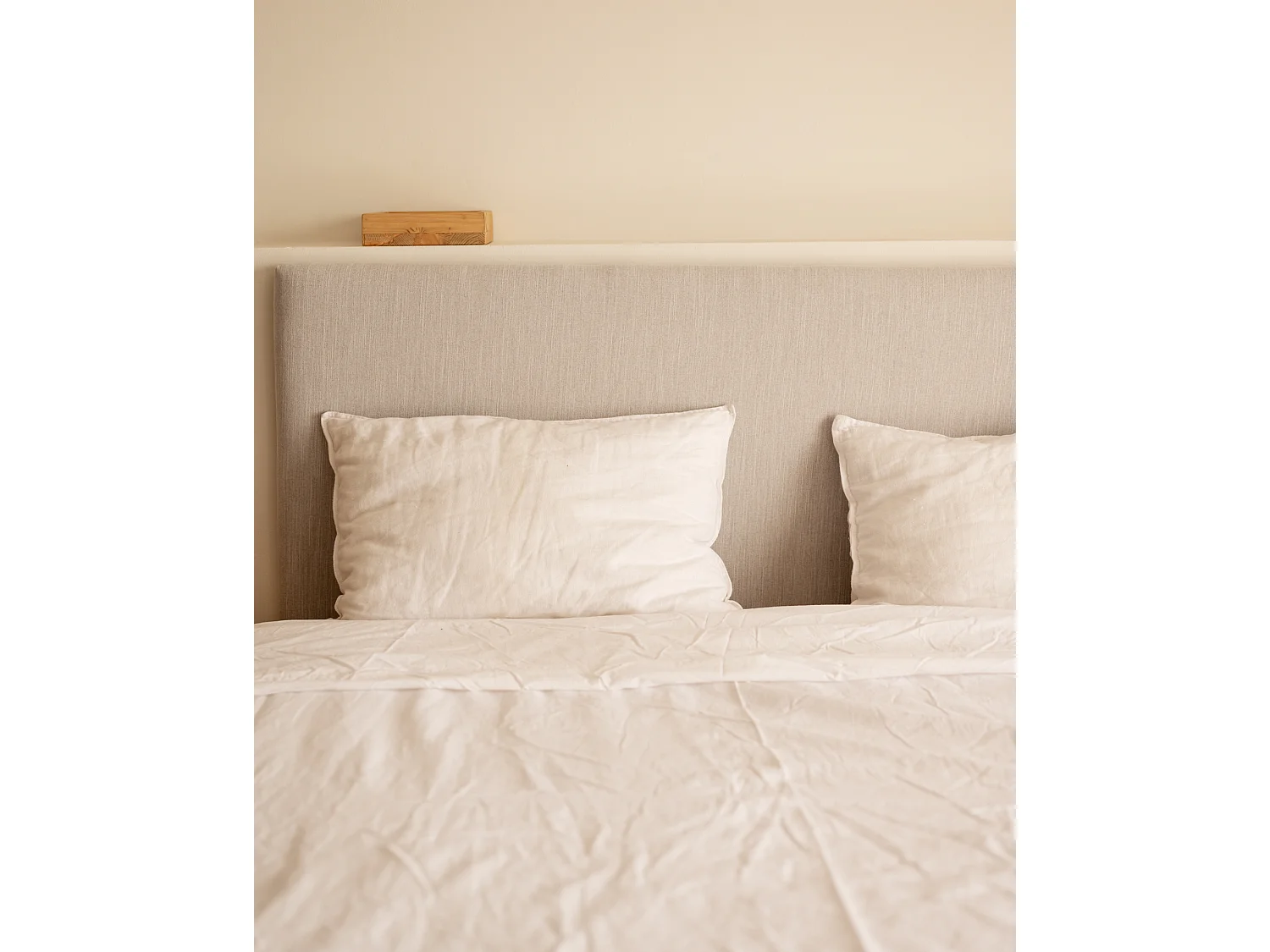 Testiera imbottita in poliestere liso colore osso 160x60cm - MIMUK - DECOWOOD