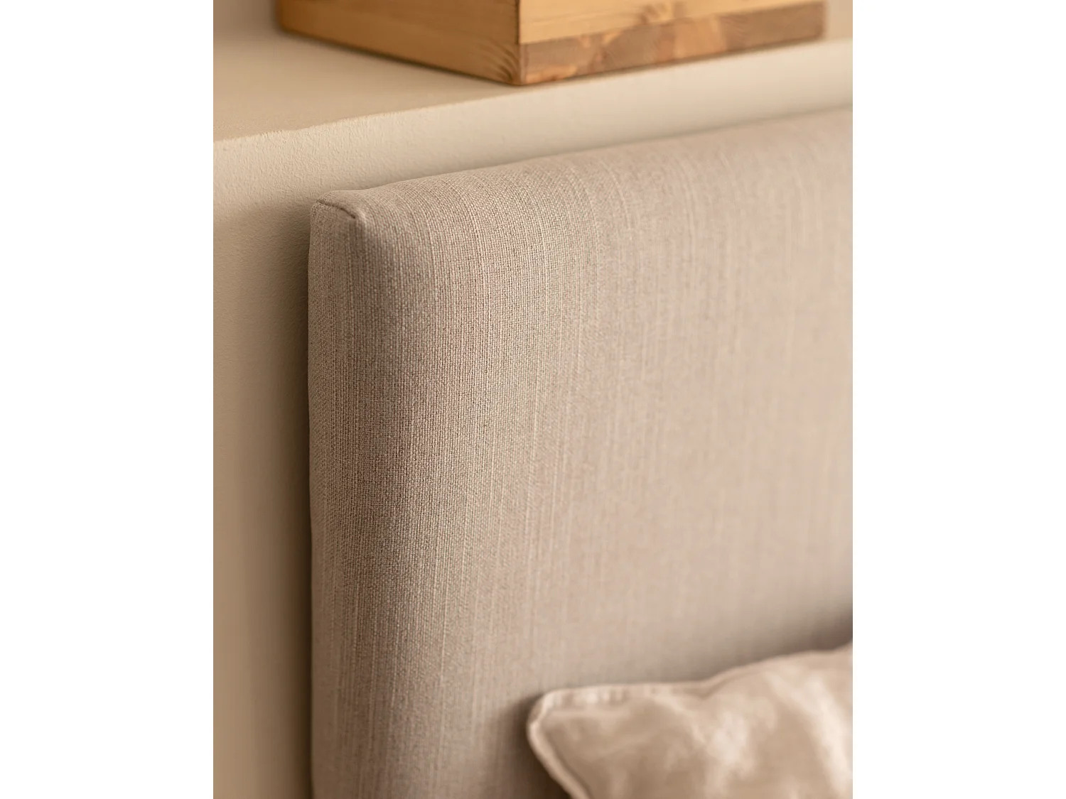 Cabecero tapizado de poliéster liso en color hueso 180x60cm - MIMUK - DECOWOOD