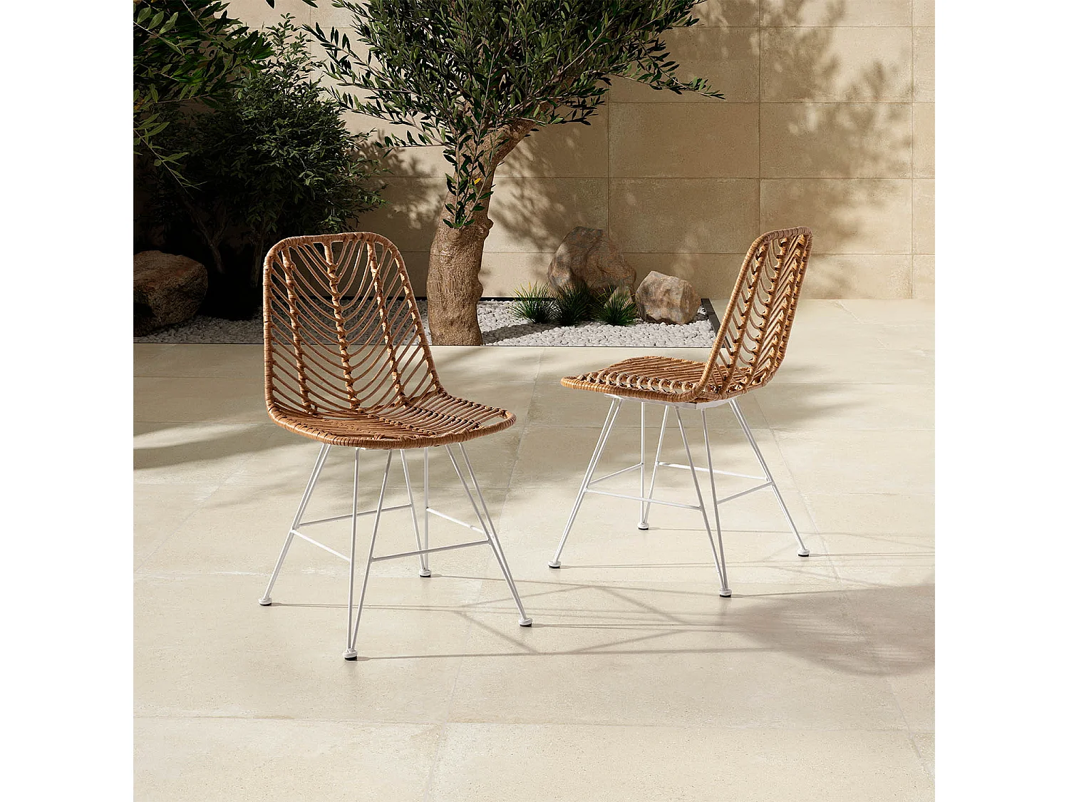 Pack de 2 chaises de salle à manger ou de jardin Emi Ratan/Blanc