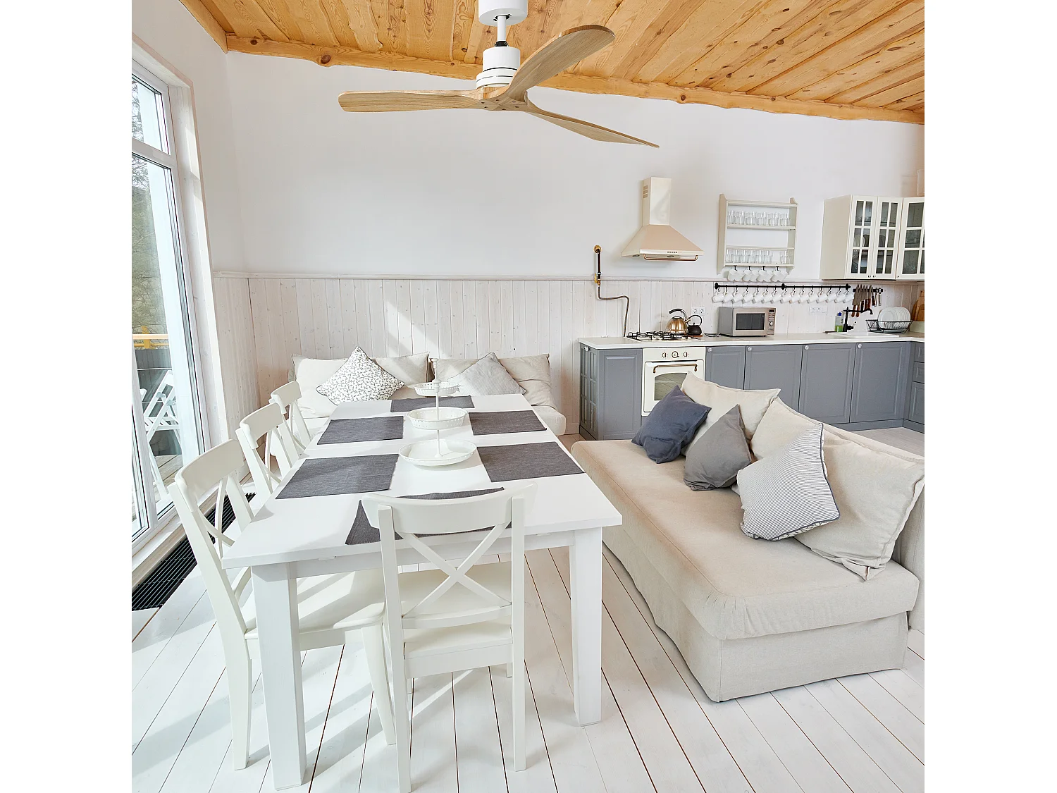 Ventilador de techo BREEZE de estilo moderno- acero y madera- 3 aspas- mando a distancia- sin luz- IP20