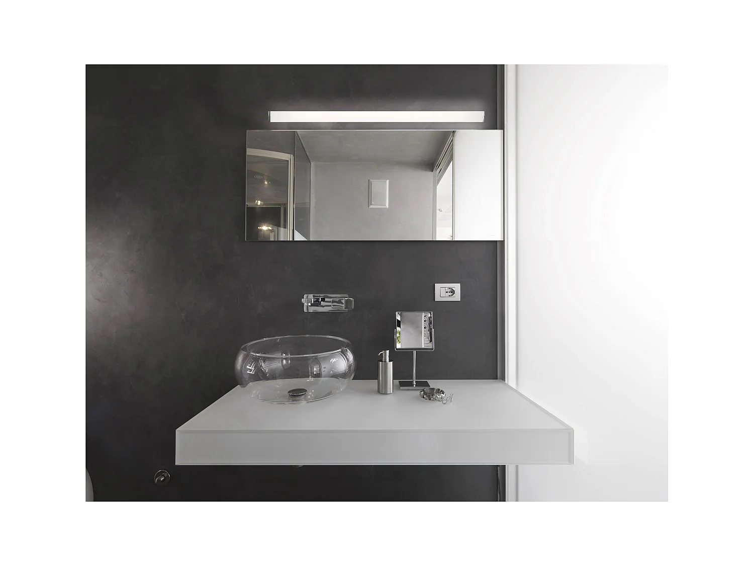 LITS klassieke stijl wandlamp - L. 90 cm - staal en polycarbonaat - 12W SMD LED - 1883 lm en 3K - chroom - IP44
