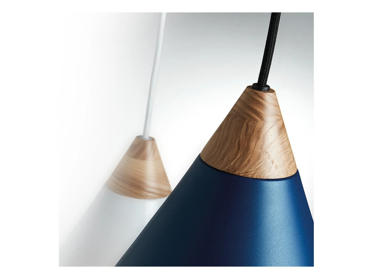 Lampada da soffitto moderna Oda-h.150cm x d.ø 20 cm-e27 60w-acciaio, legno-blu-ip20