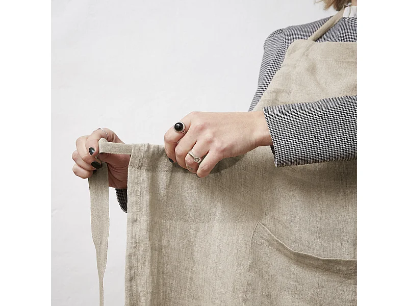 Tablier 70 x 85 cm en lin lavé sable avec lanière ajustable - LUISA