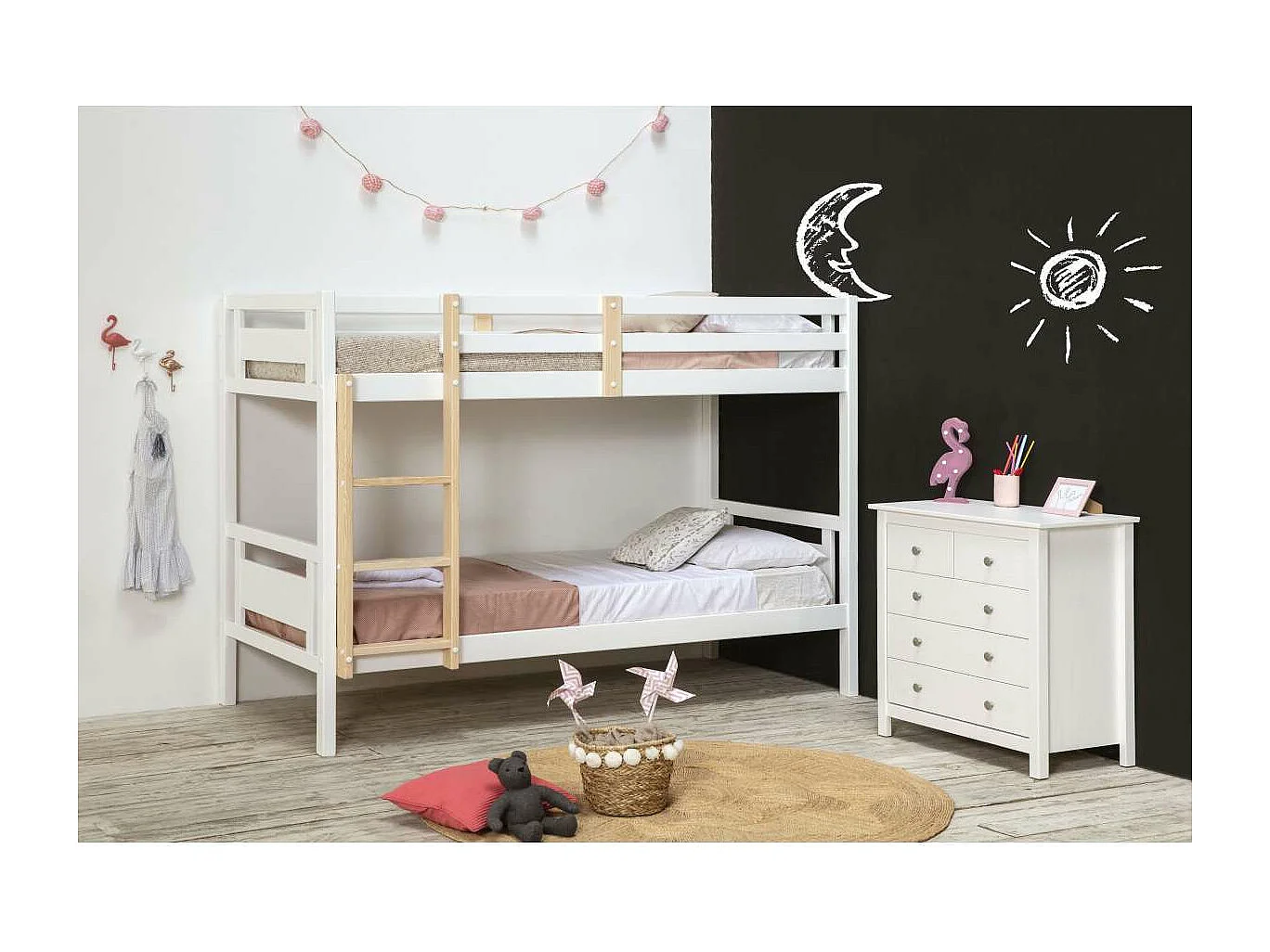 Cómoda 6 cajones modelo Bella acabado blanco, 130 cm(ancho) 80 cm(altura) 45 cm(fondo)