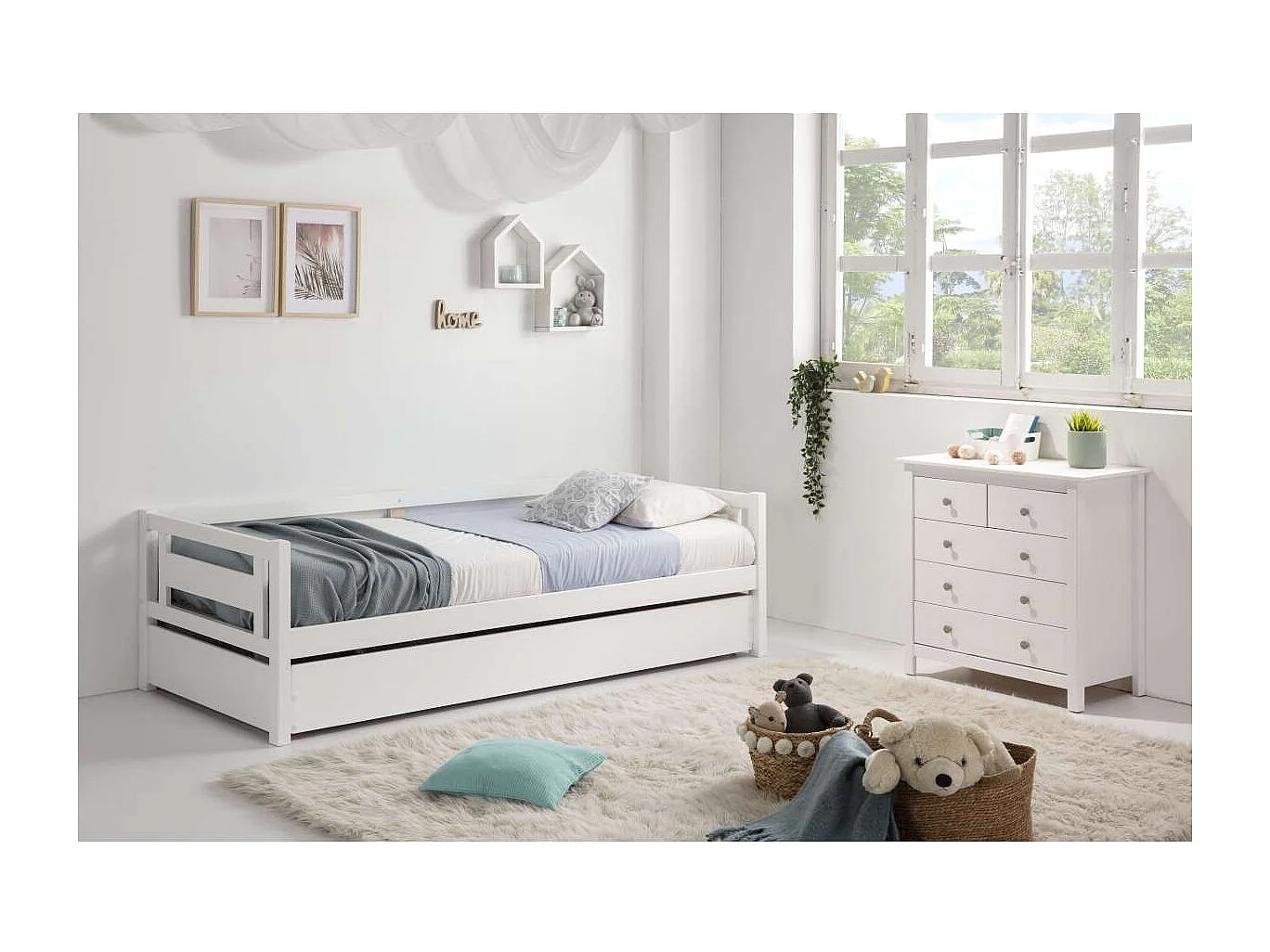 Cómoda 6 cajones modelo Bella acabado blanco, 130 cm(ancho) 80 cm(altura) 45 cm(fondo)