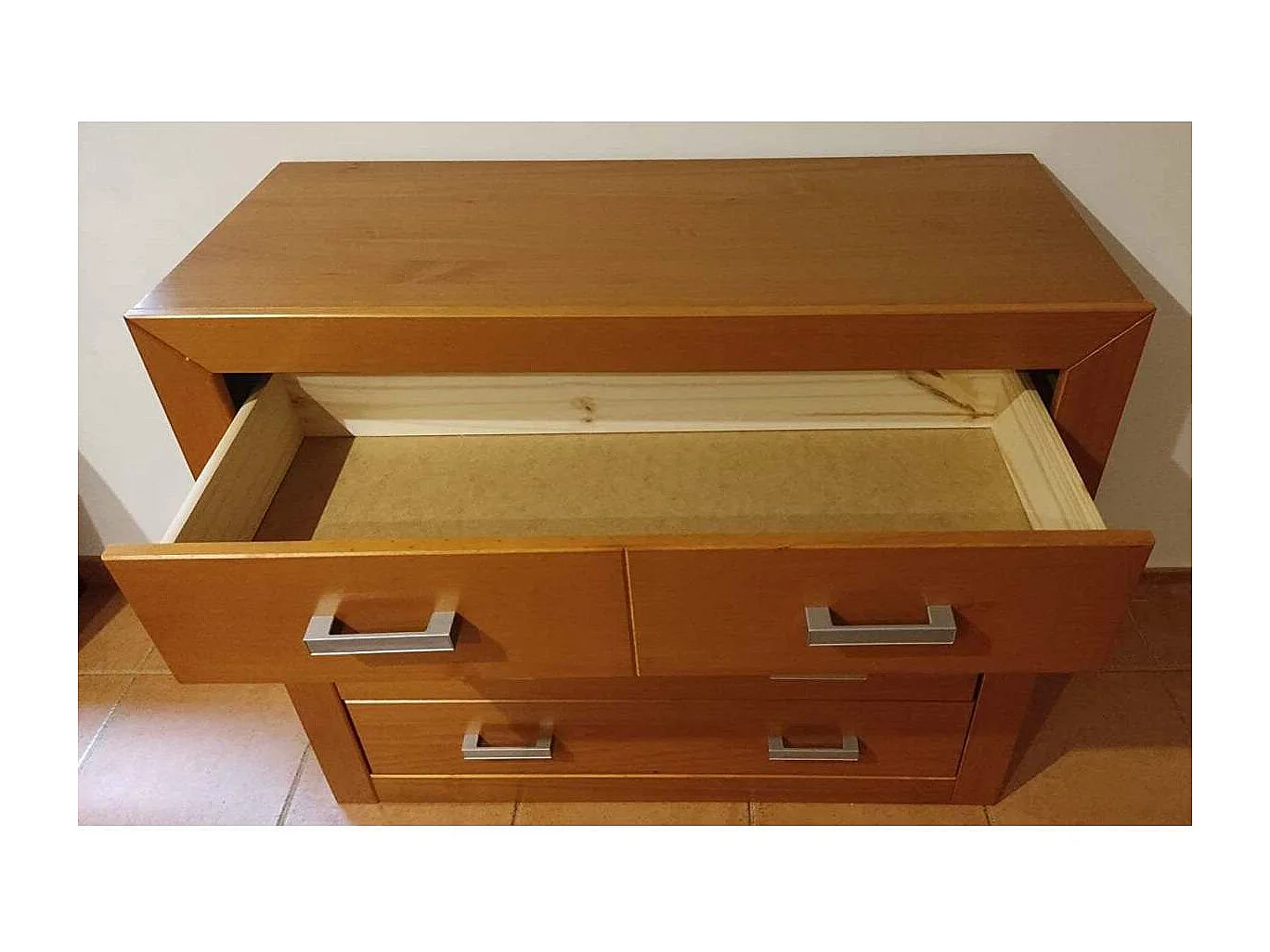 Cómoda dormitorio juvenil o matrimonio 4 Cajones madera maciza 80 cm(alto)95 cm(ancho)40