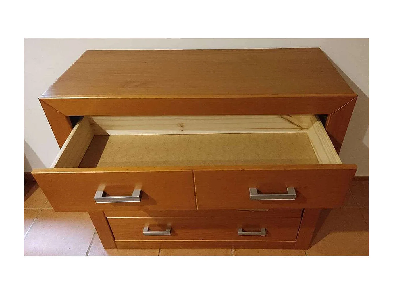 Cómoda dormitorio juvenil o matrimonio 4 Cajones madera maciza 80 cm(alto)95 cm(ancho)40