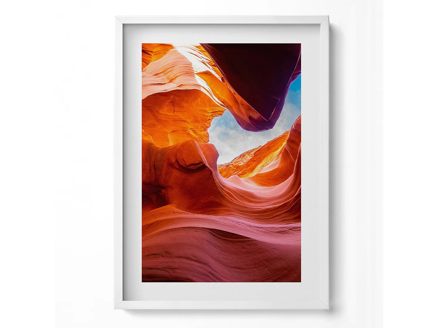 Tableau décoratif avec cadre blanc, Paysage rocheux du canyon 50 x 70 cm– Parfait pour le salon ou la chambre