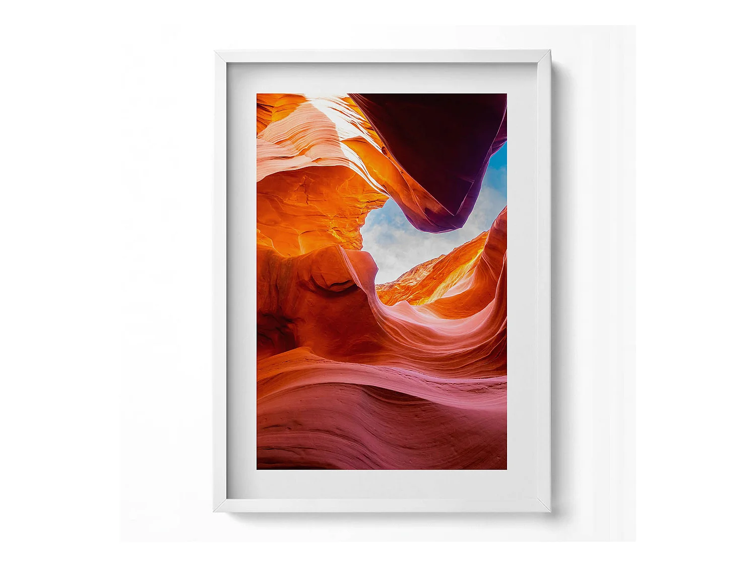 Tableau décoratif avec cadre blanc, Paysage rocheux du canyon 50 x 70 cm– Parfait pour le salon ou la chambre