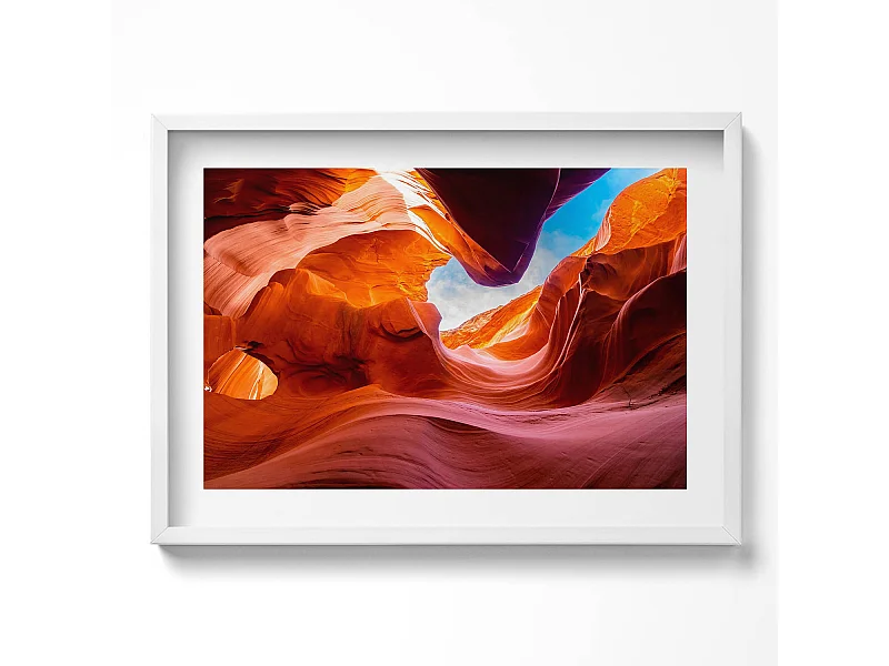 Dekoratives Gemälde mit weißem Rahmen, Felsige Landschaft des Canyons 70 x 50 cm – Perfekt für das Wohn- oder Schlafzimmer