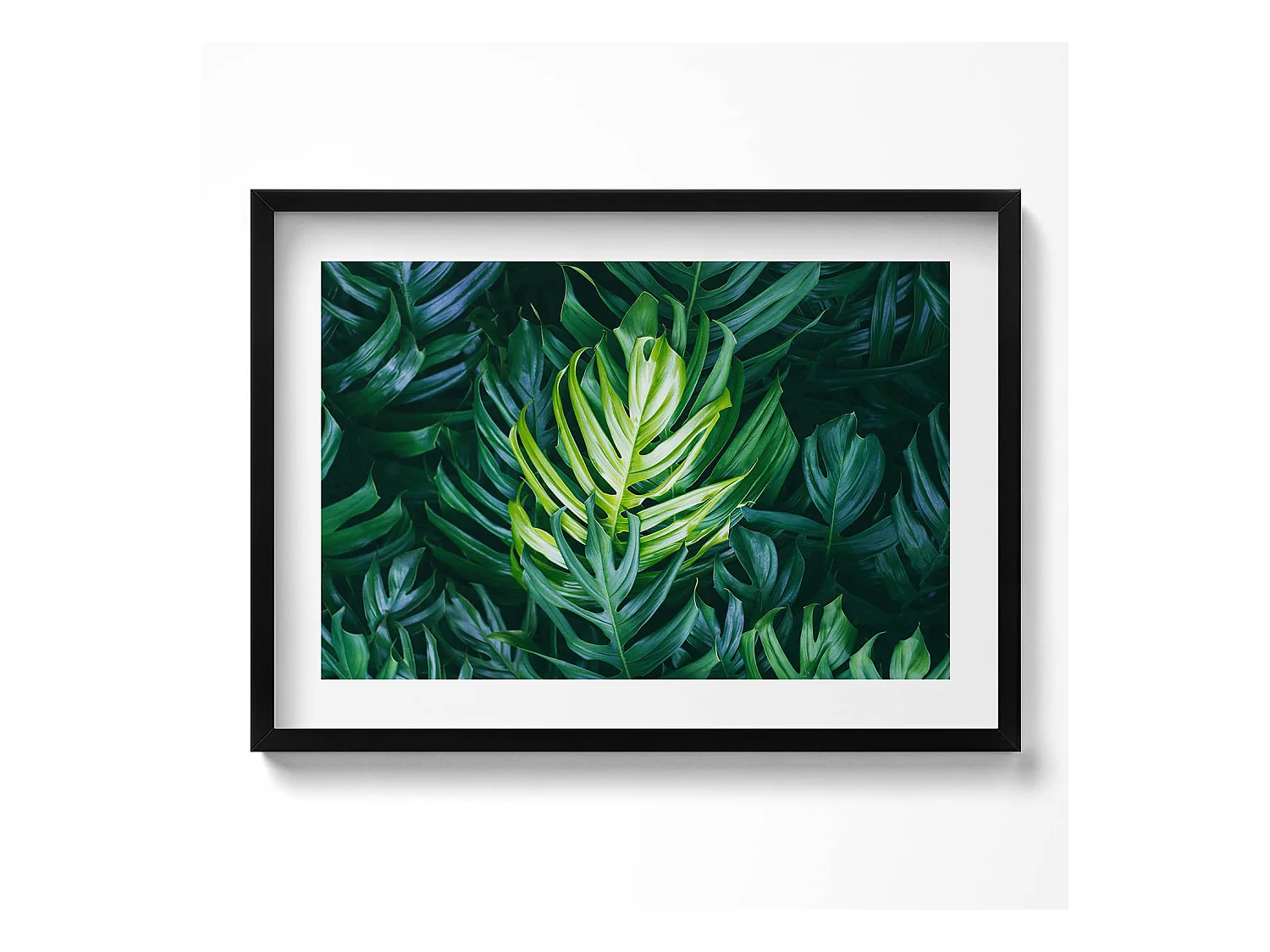 Tableau décoratif avec cadre noir, Formes dorées fluides sur fond beige 70 x 50 cm– Parfait pour le salon ou la chambre